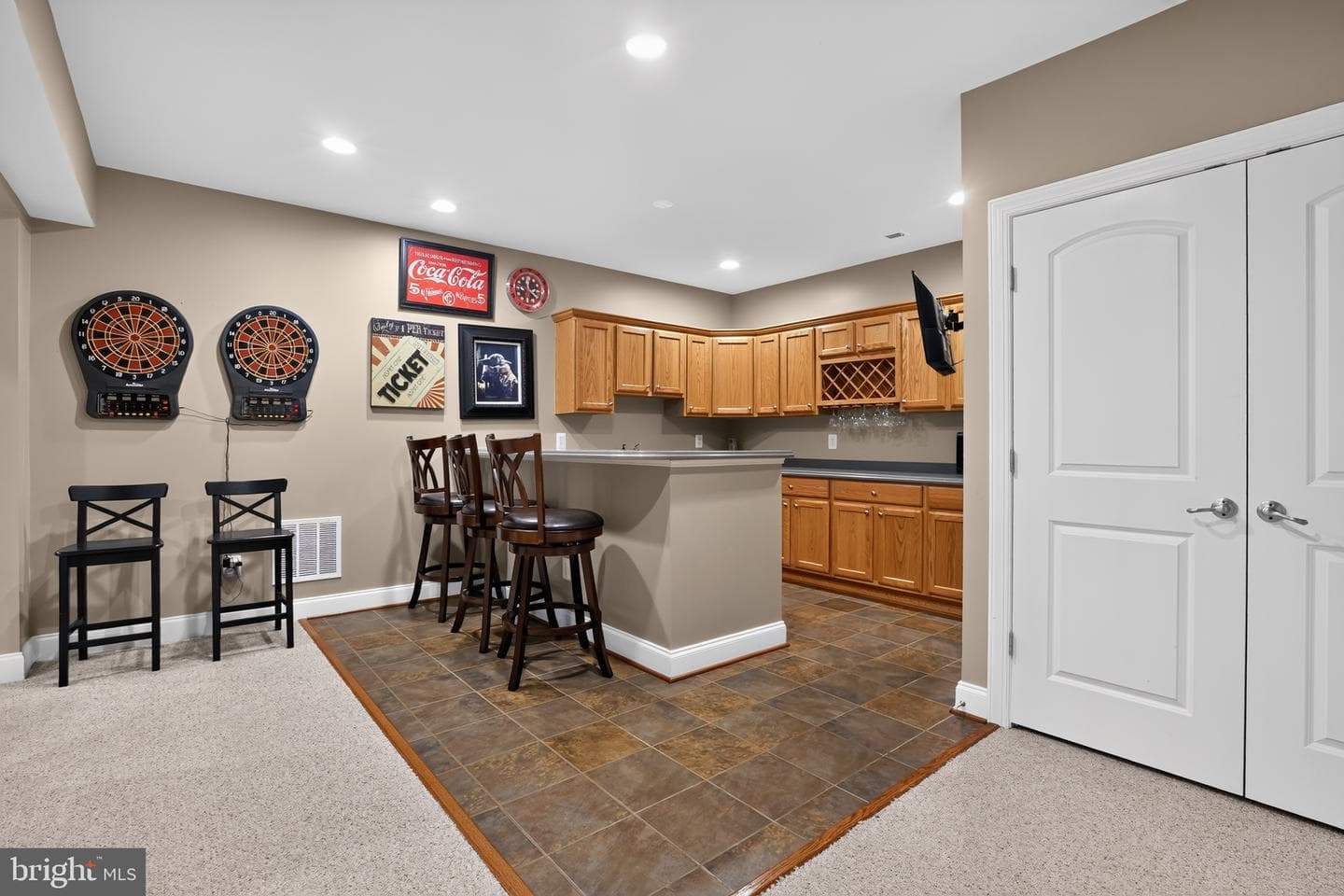 6657 Oakton Avenue photo 34