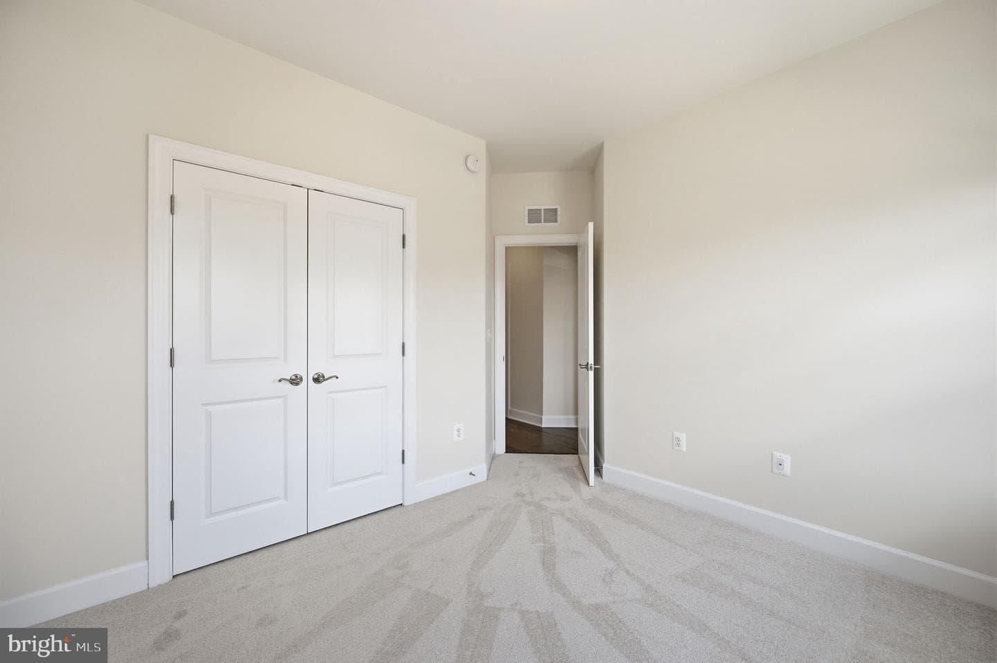 8808 Englewood Farms Drive photo 32