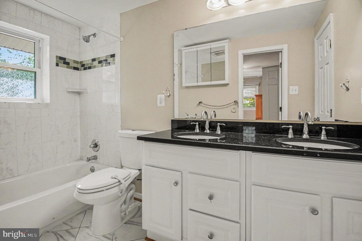 7409 Lake Drive photo 11