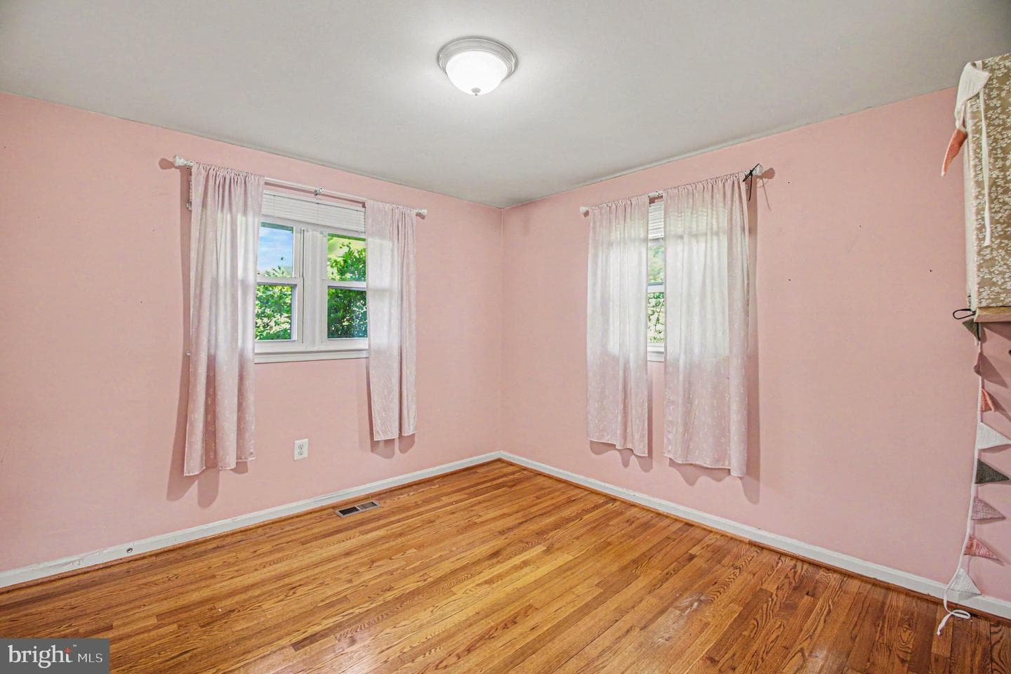 7409 Lake Drive photo 13