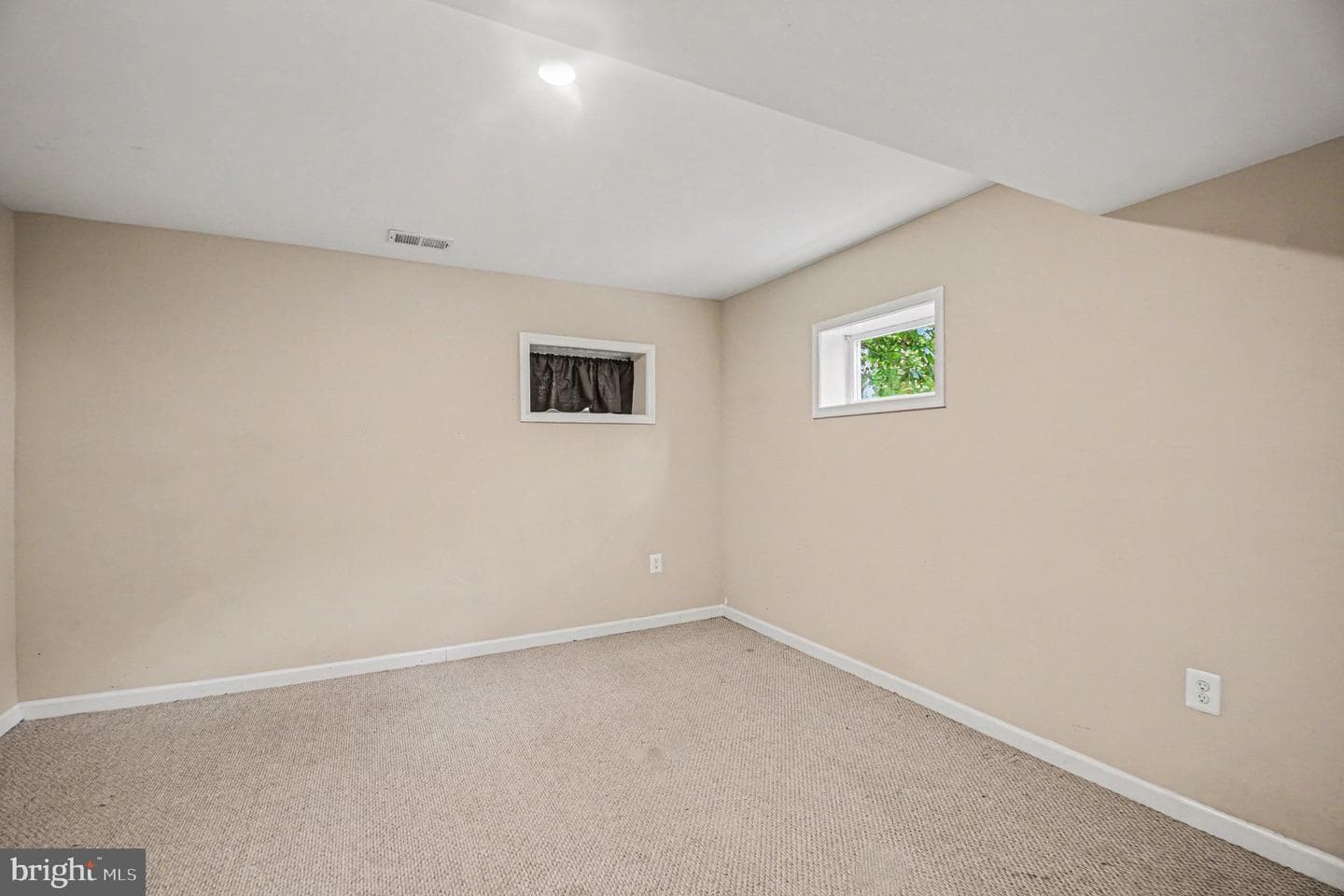 7409 Lake Drive photo 16