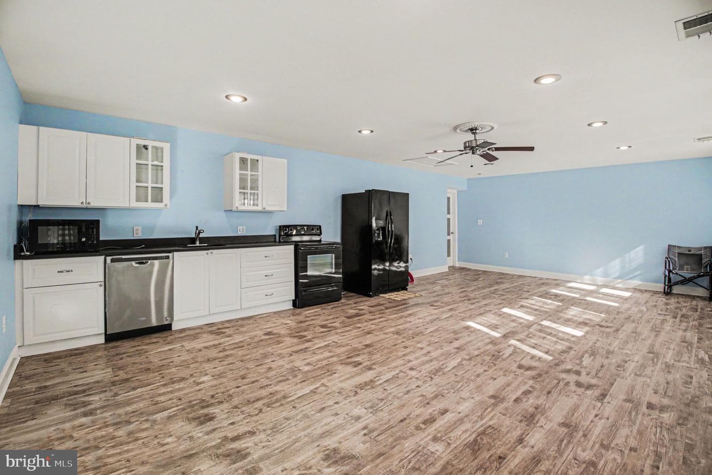 7409 Lake Drive photo 22