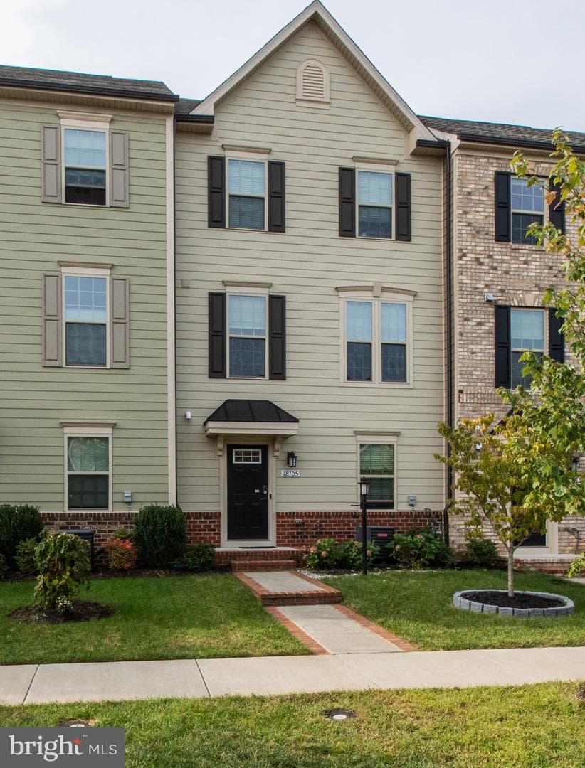 18105 Red Cedar Road, Dumfries