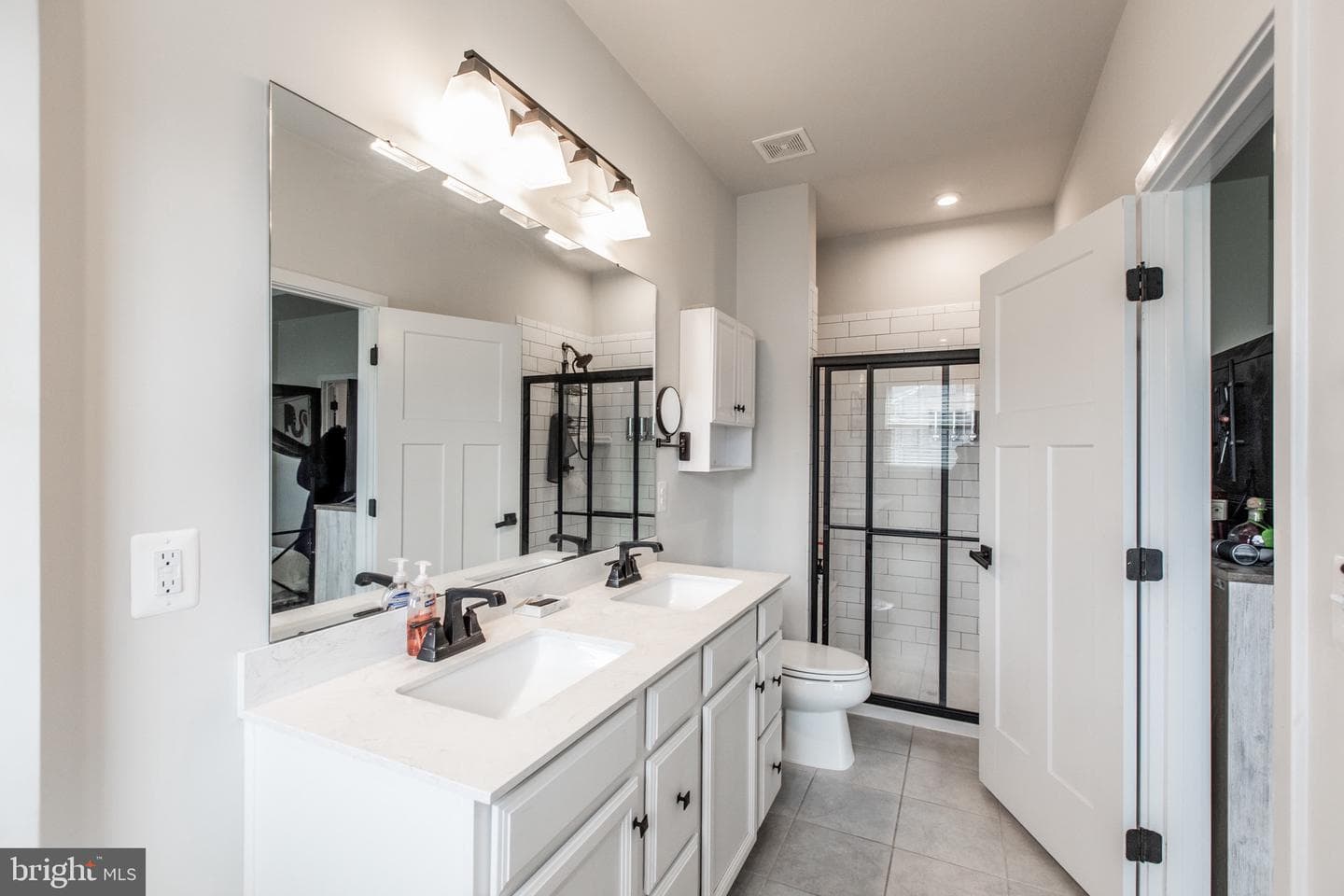 18105 Red Cedar Road photo 32