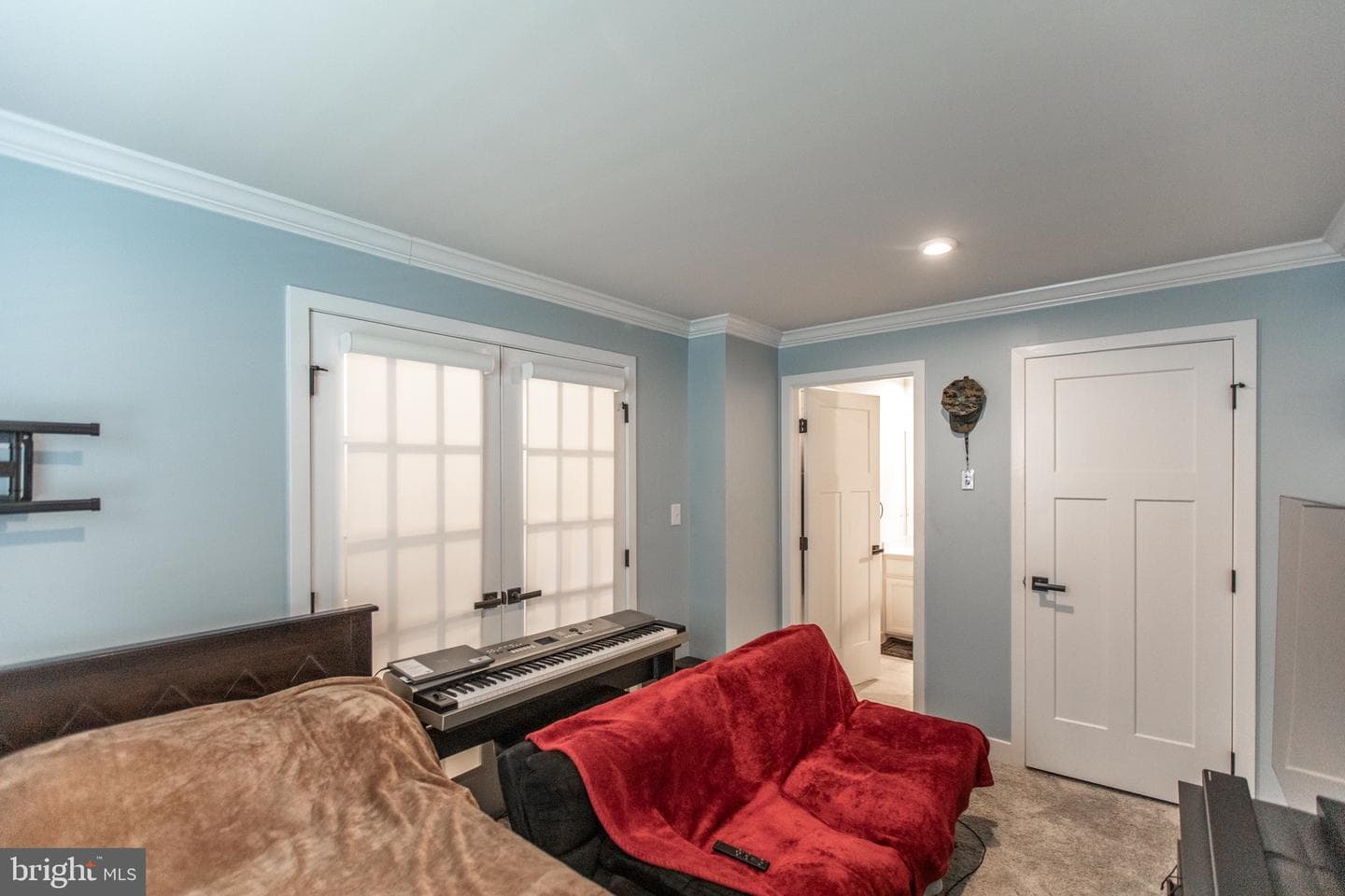 18105 Red Cedar Road photo 9