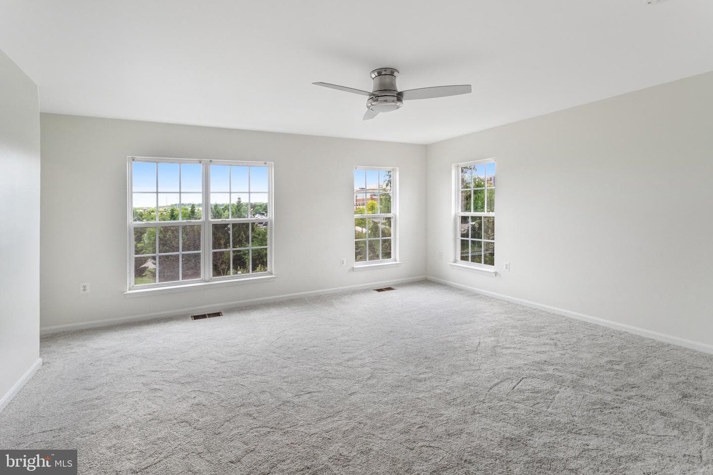 6321 Iris Meadow Lane photo 17