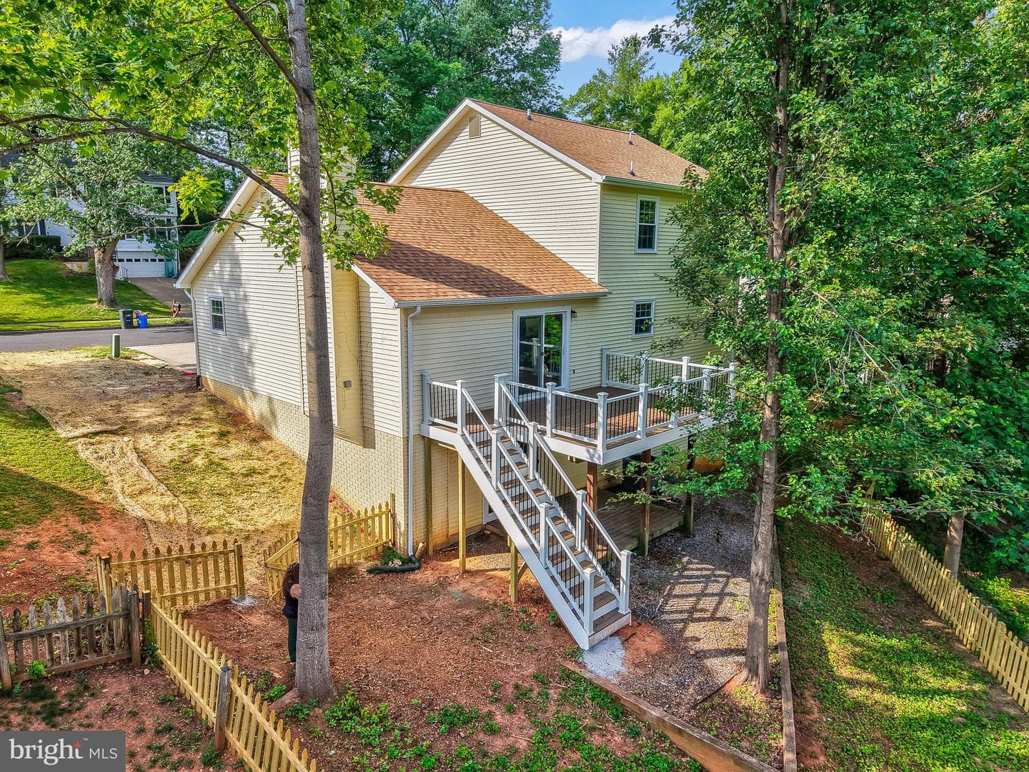 15432 Beachview Drive photo 32