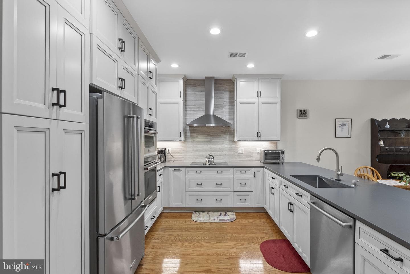 5219 Armour Court photo 15
