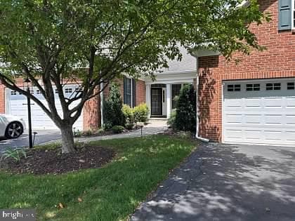 5219 Armour Court photo 2