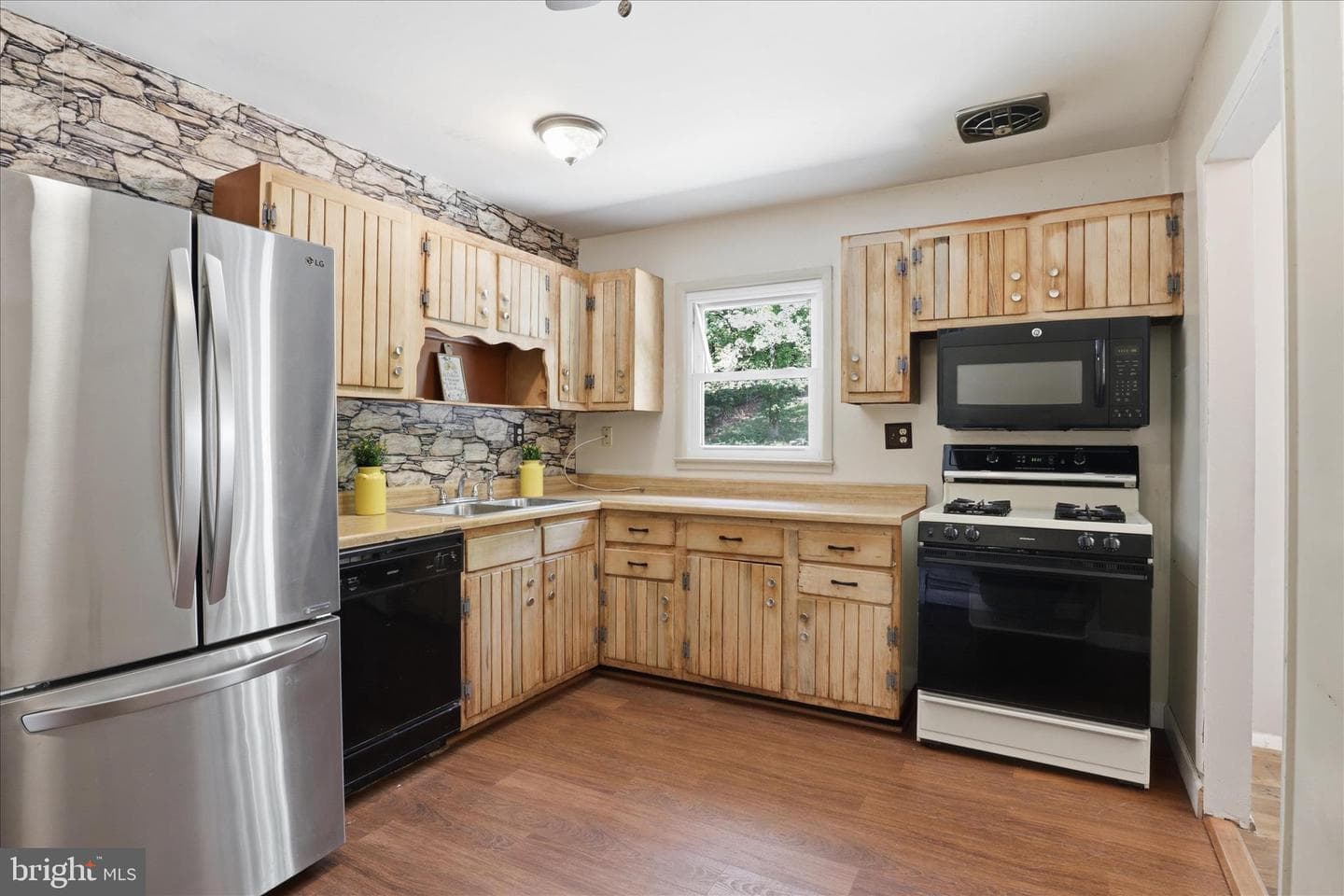 2311 W Longview Drive photo 12