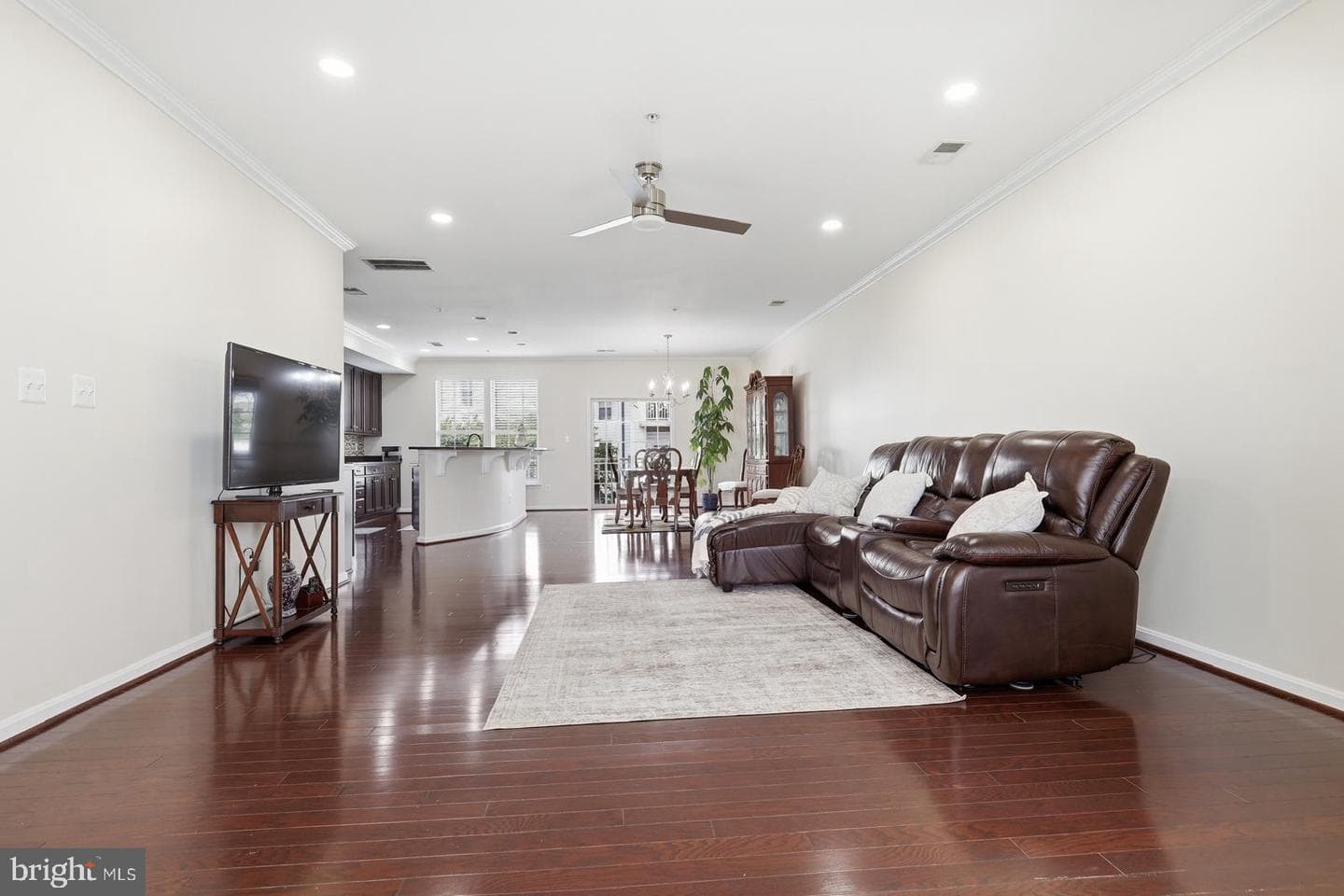 7931 Crescent Park Drive photo 4