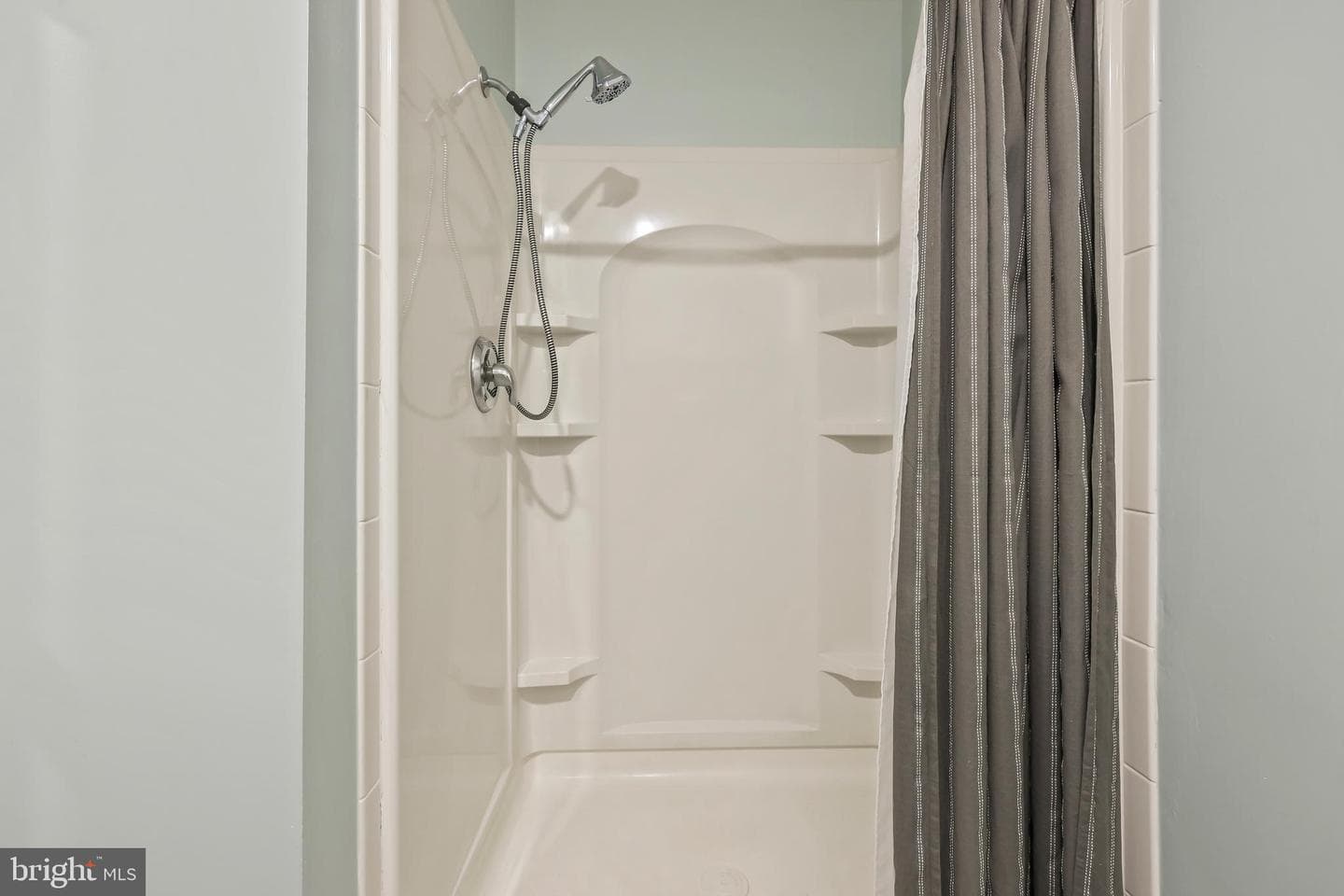 16008 Fairway Drive photo 25