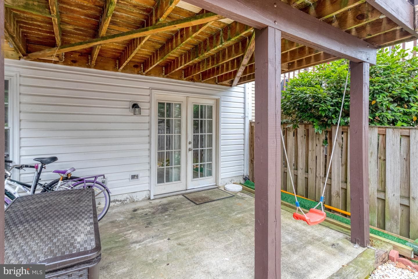 2902 Madeira Court photo 32