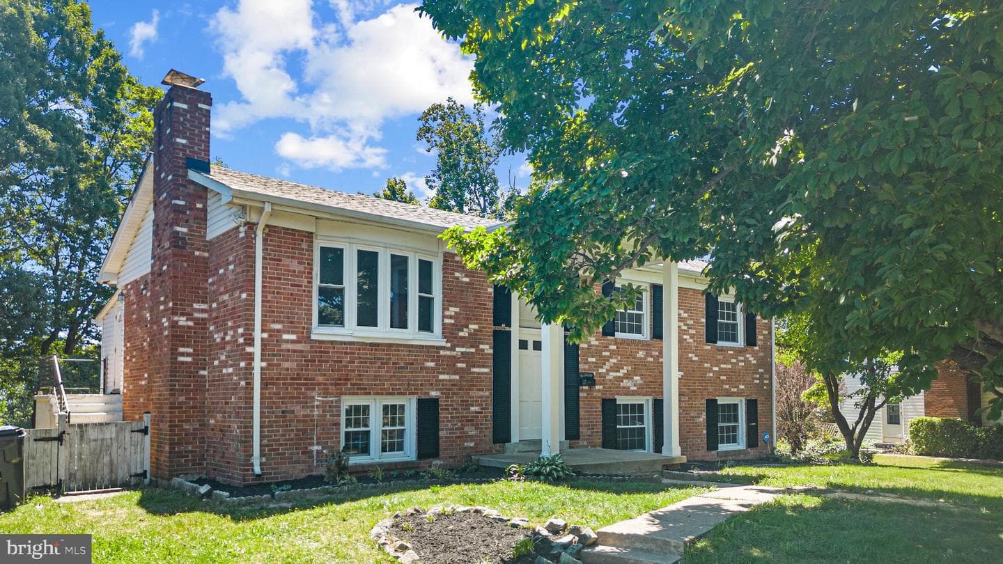 14209 Essex Drive, Woodbridge