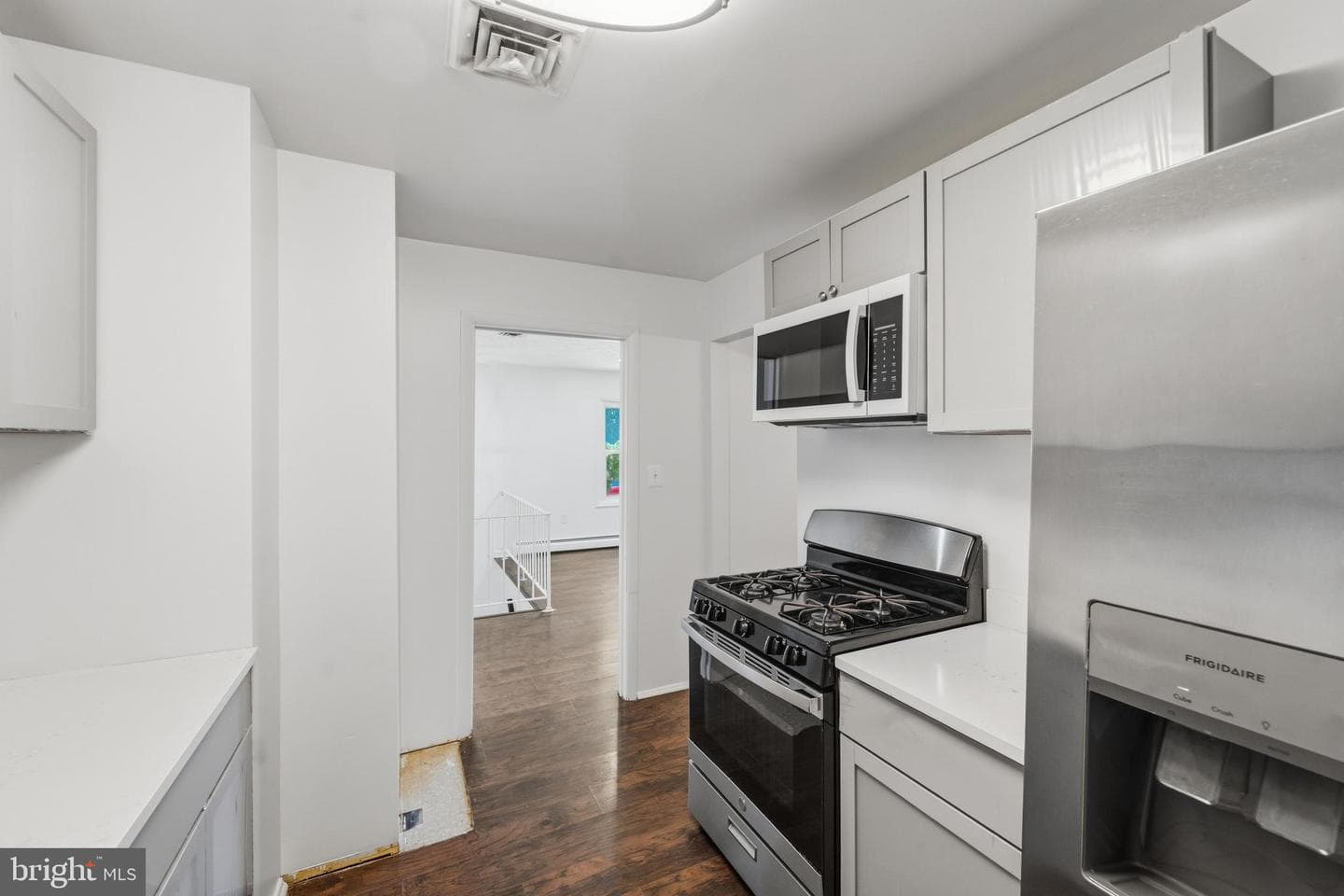 14209 Essex Drive photo 13