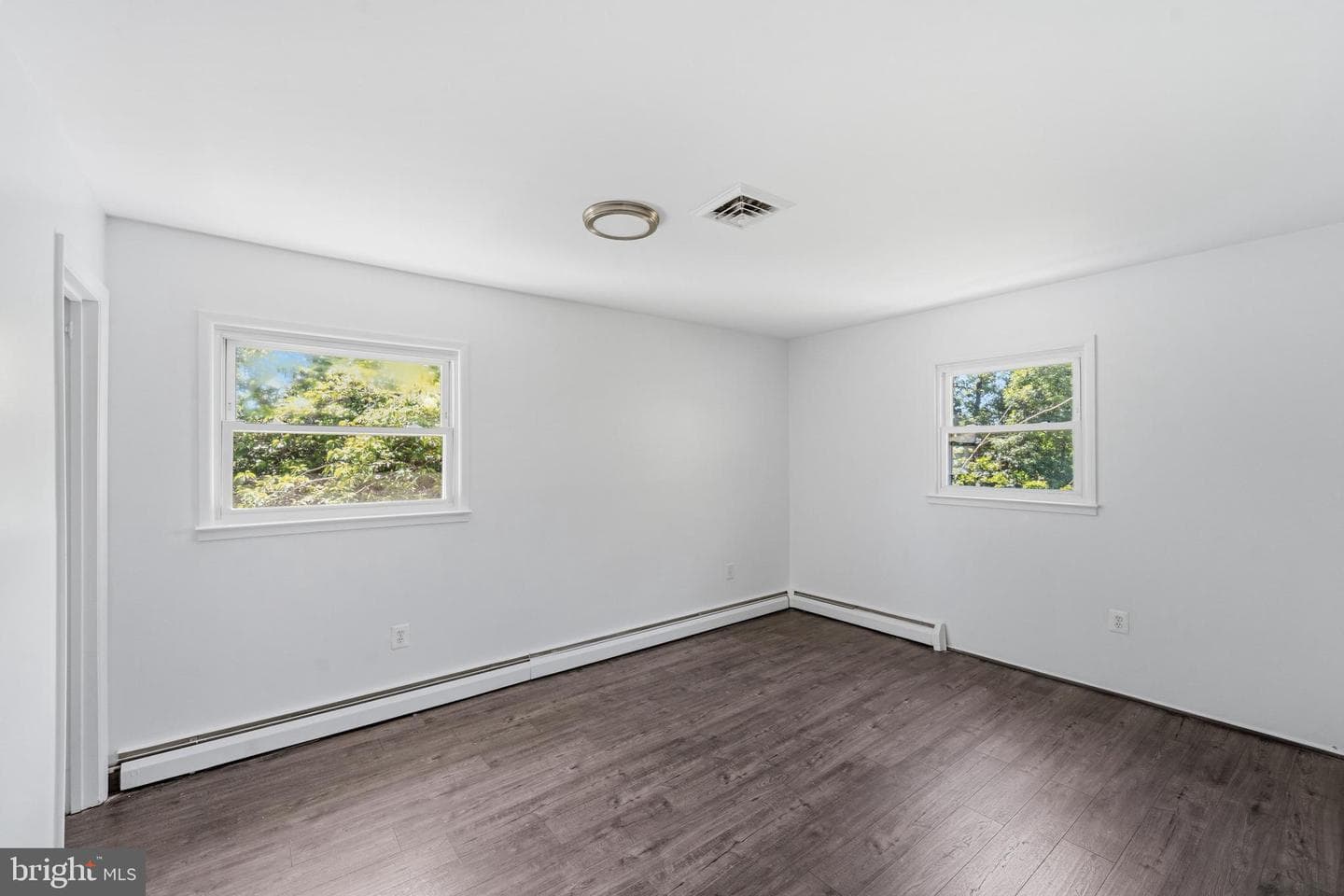 14209 Essex Drive photo 15
