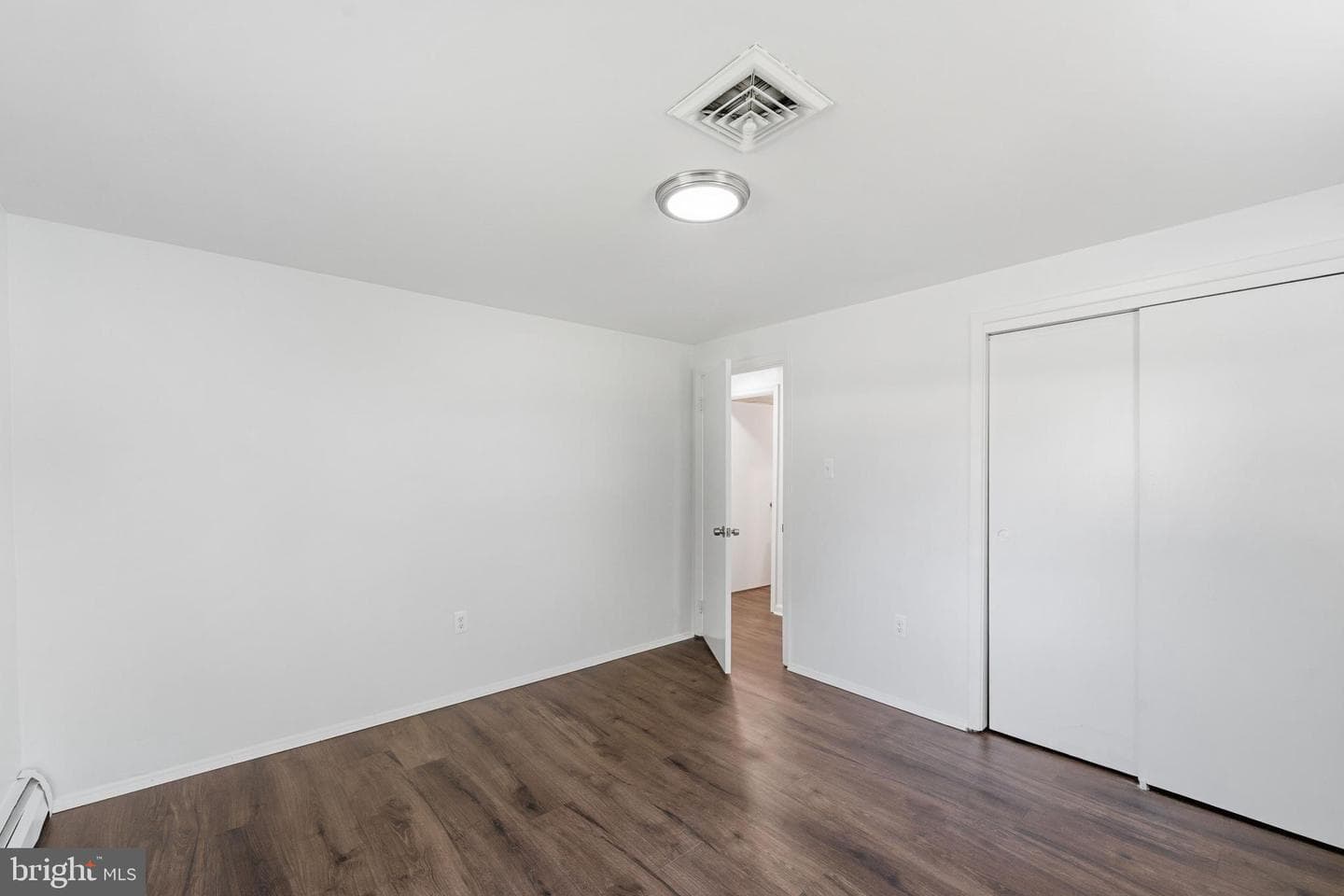 14209 Essex Drive photo 35