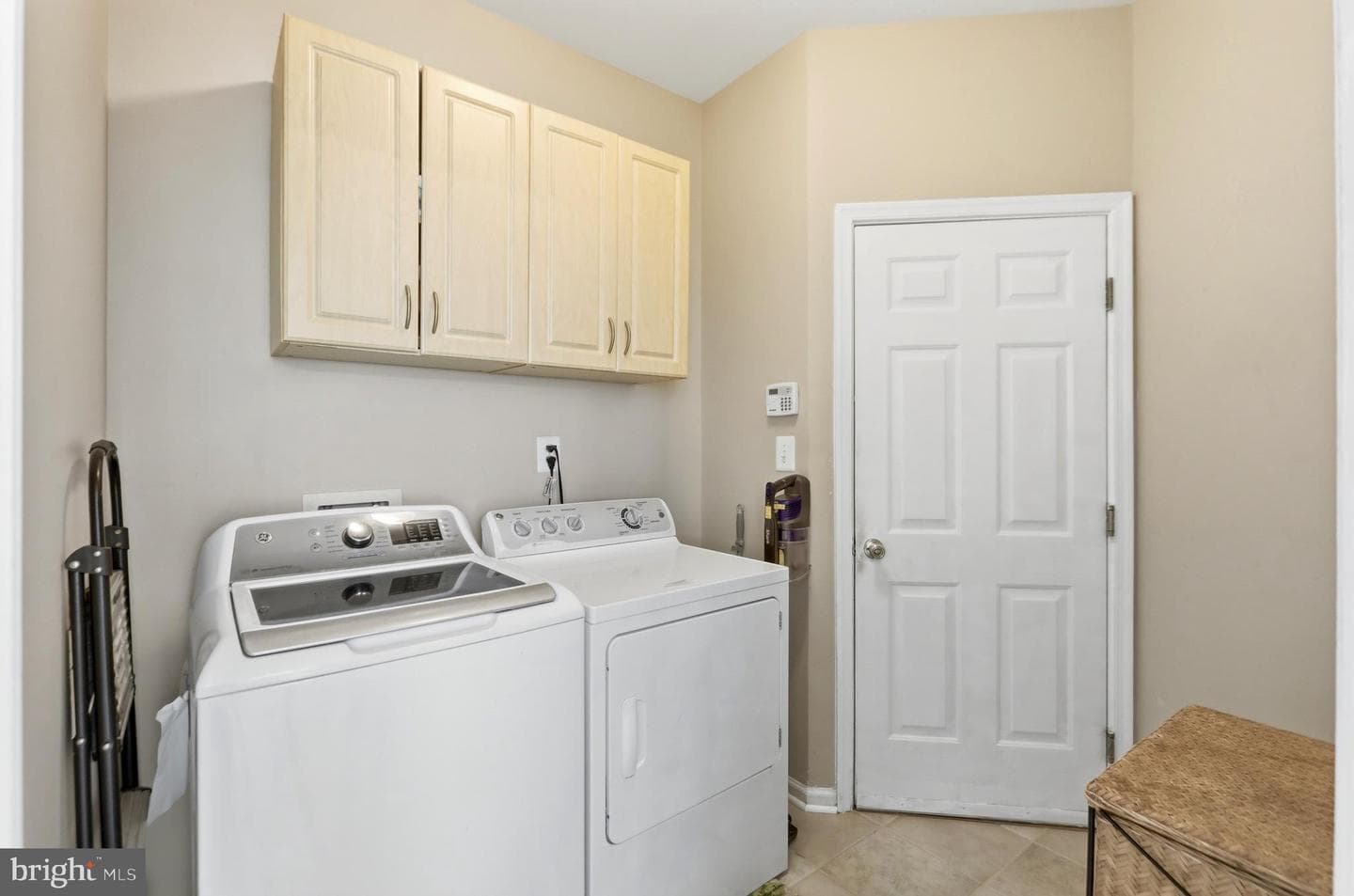 5484 Heredity Lane photo 32
