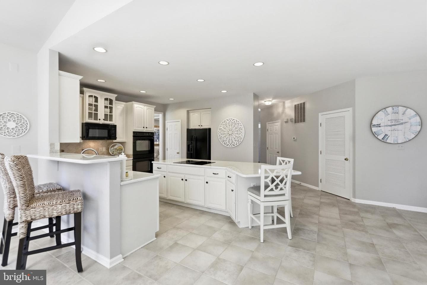 5484 Heredity Lane photo 7