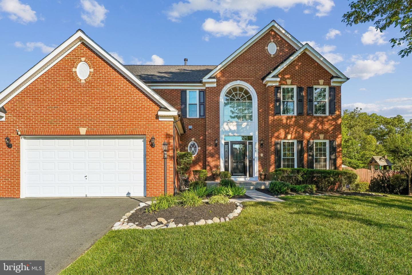 2706 Myrtlewood Drive photo 3