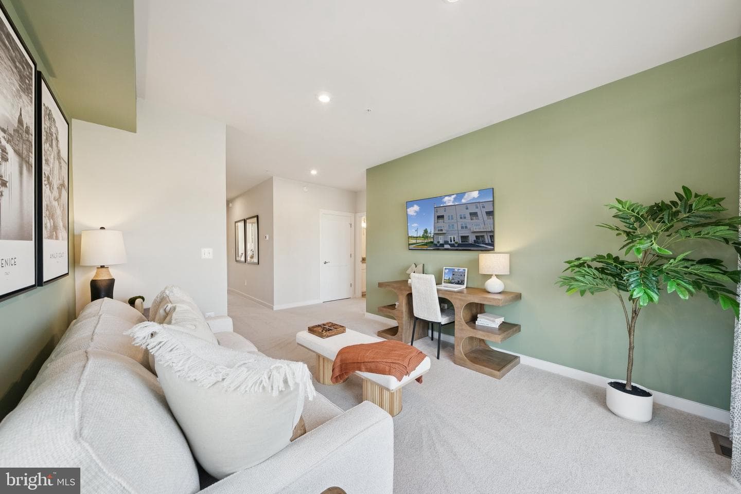 11021 Joslin Street photo 15