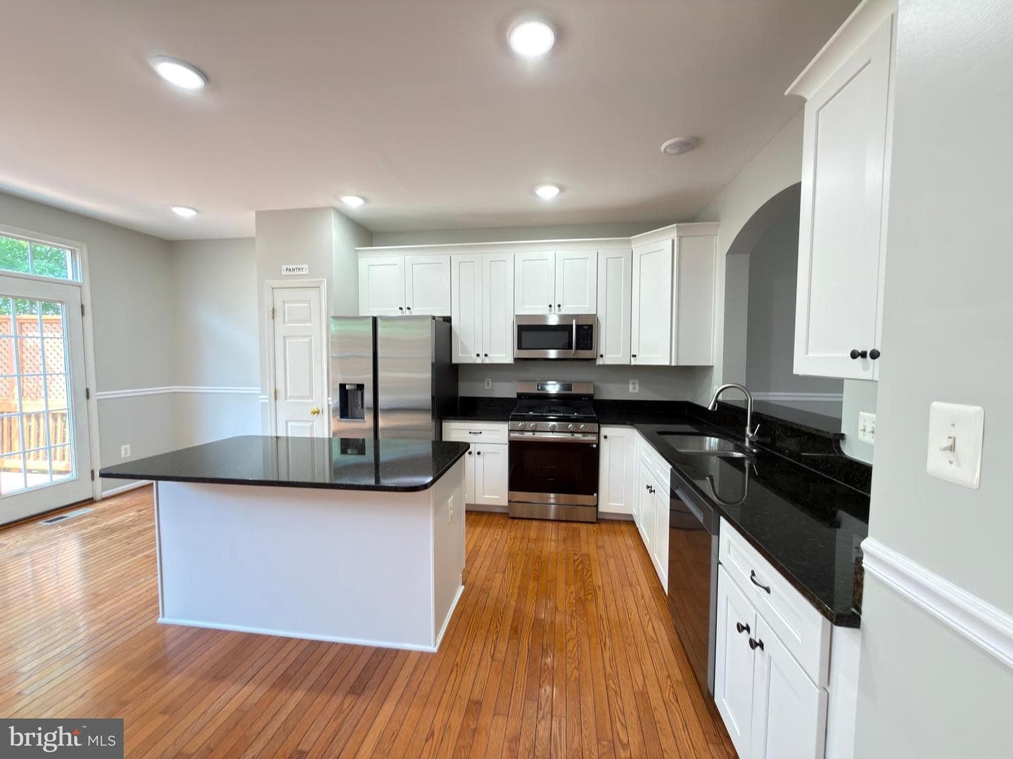14216 Legend Glen Court photo 10
