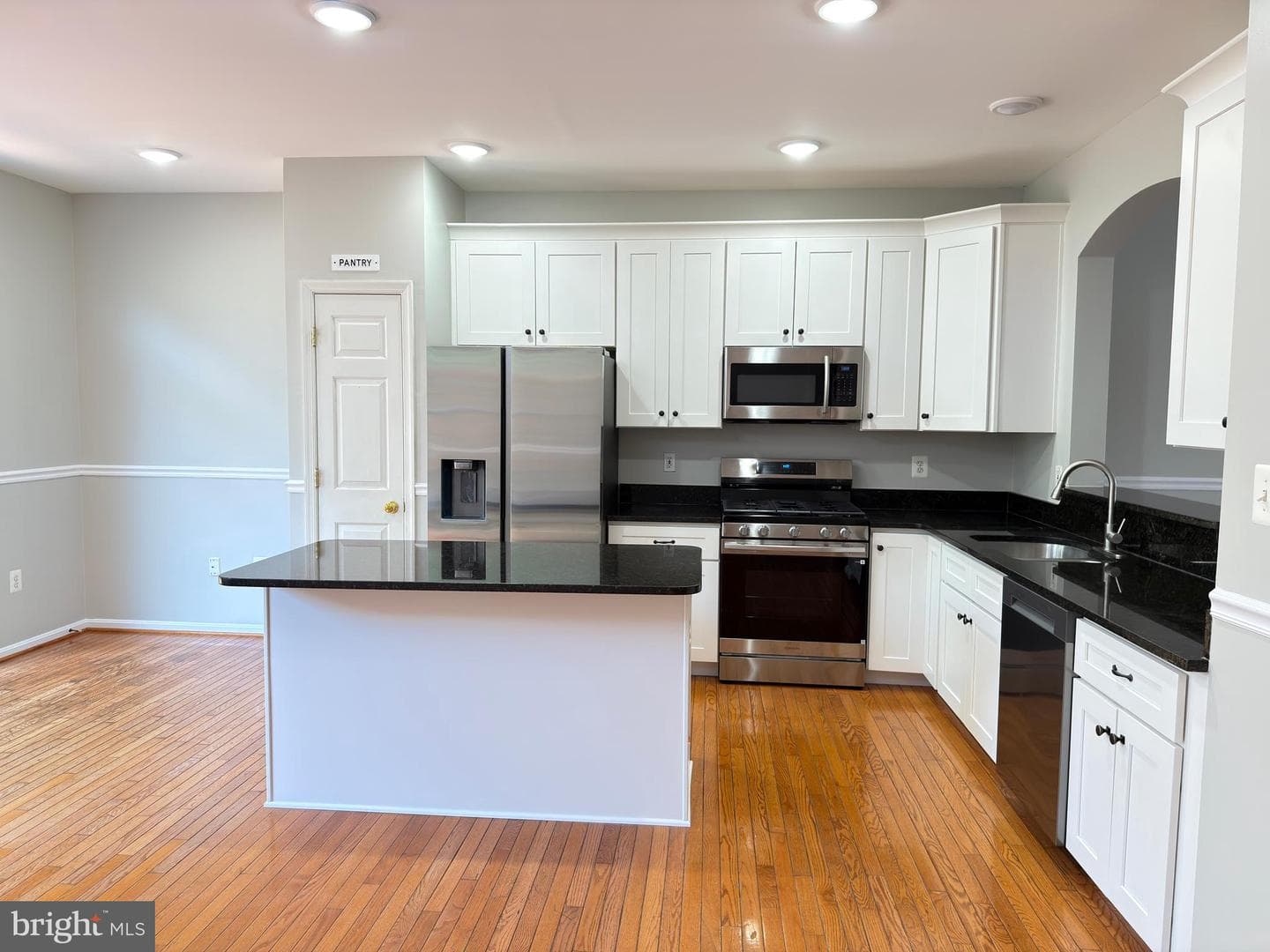 14216 Legend Glen Court photo 8
