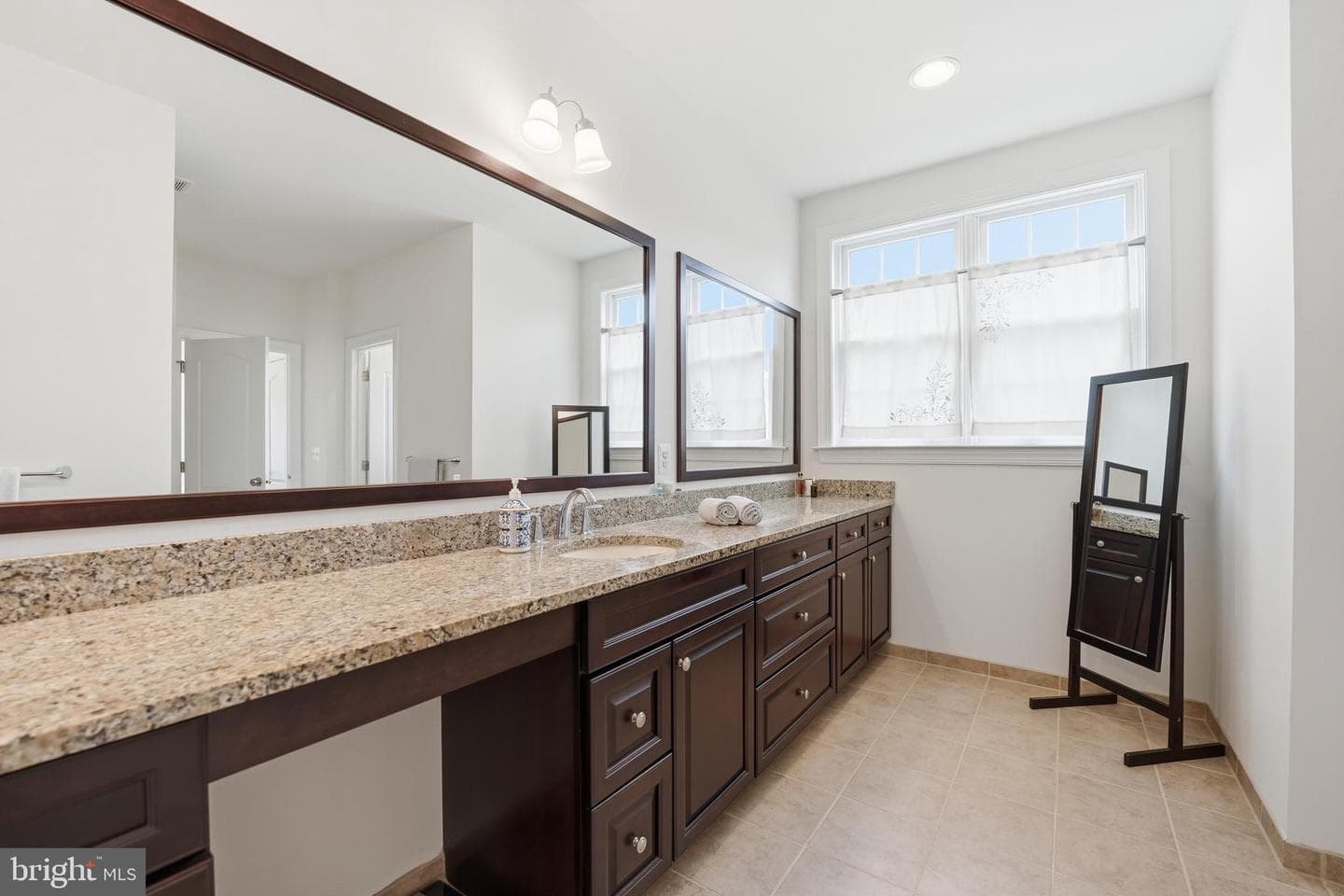 15714 Victorias Crest Place photo 56