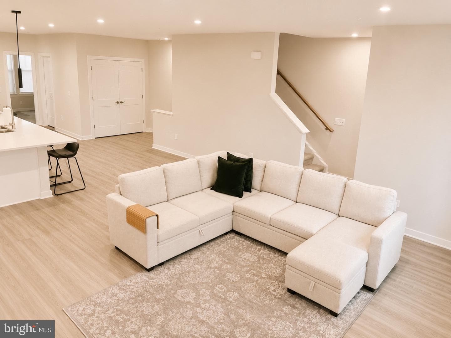 309 Awdry Way #b photo 3