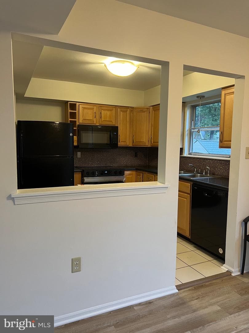 2913 Madeira Court photo 12