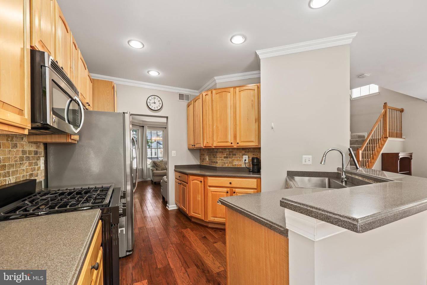 8645 Webster Tavern Way photo 9