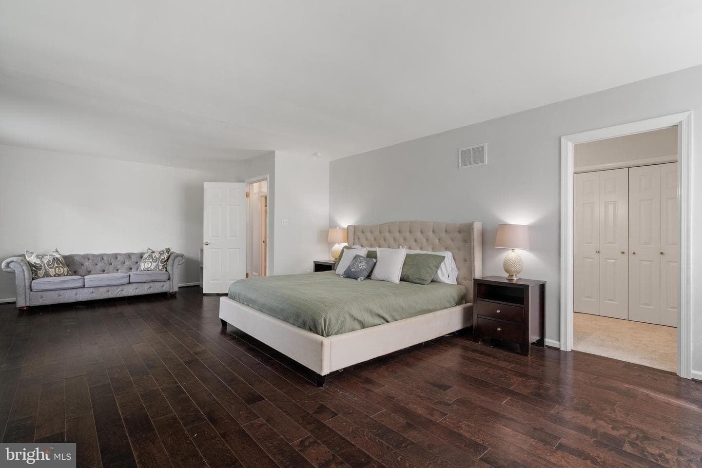 4710 Angus Drive photo 37