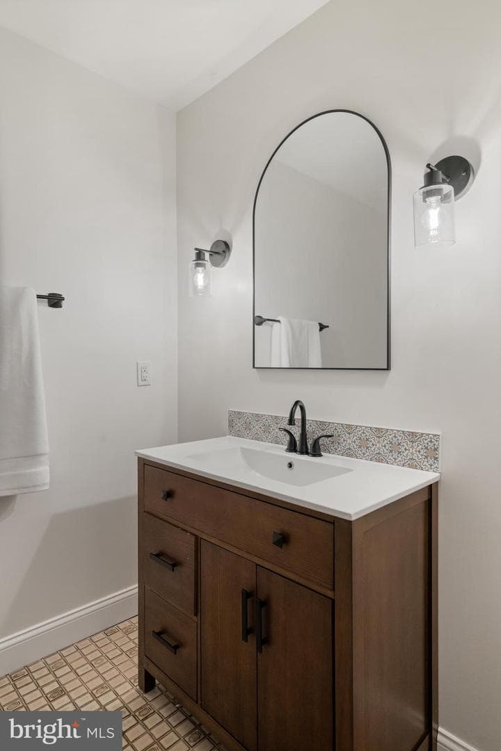 4710 Angus Drive photo 43