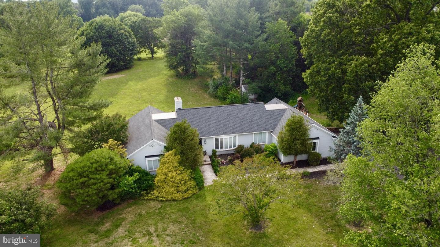 4710 Angus Drive photo 7