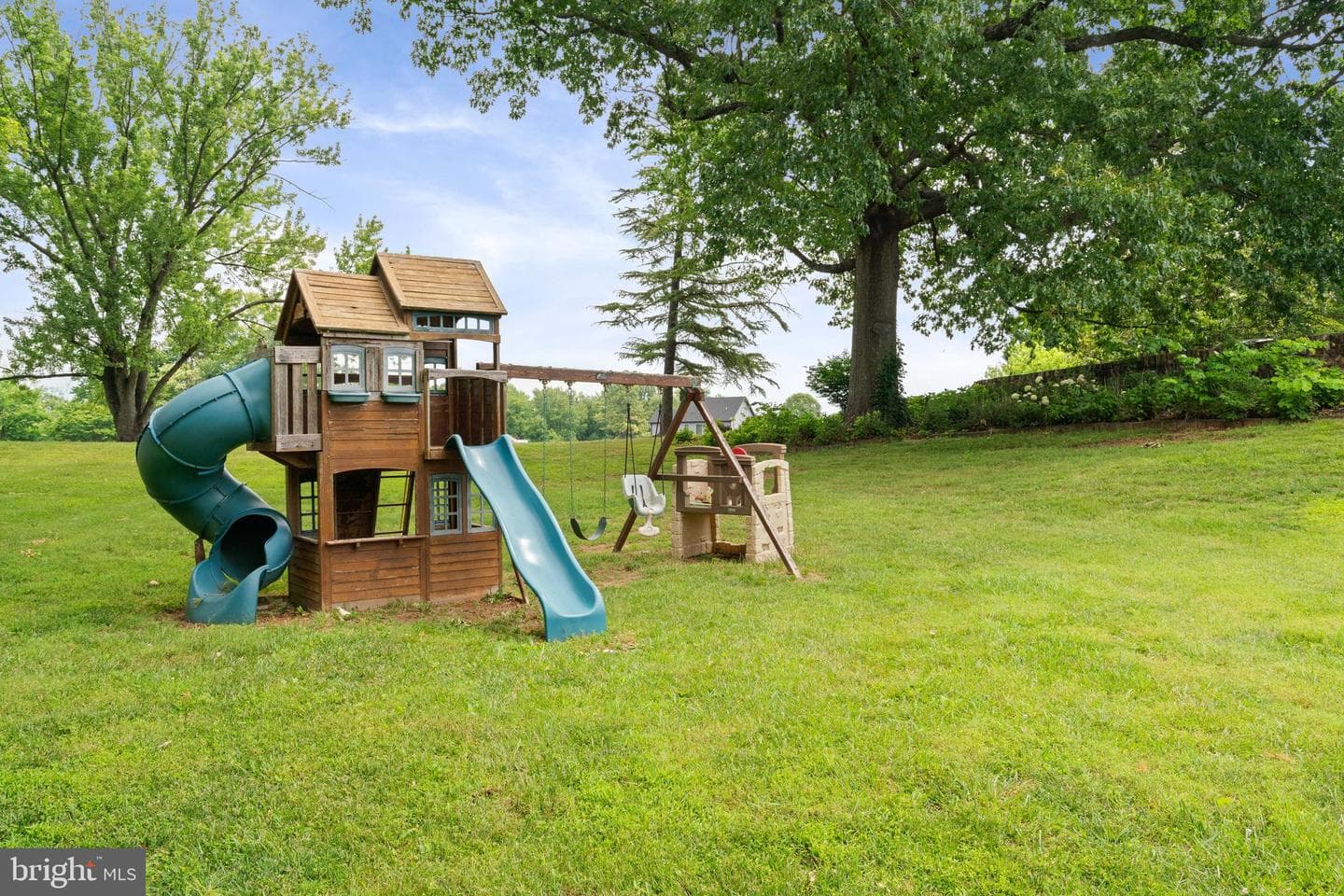 4710 Angus Drive photo 70