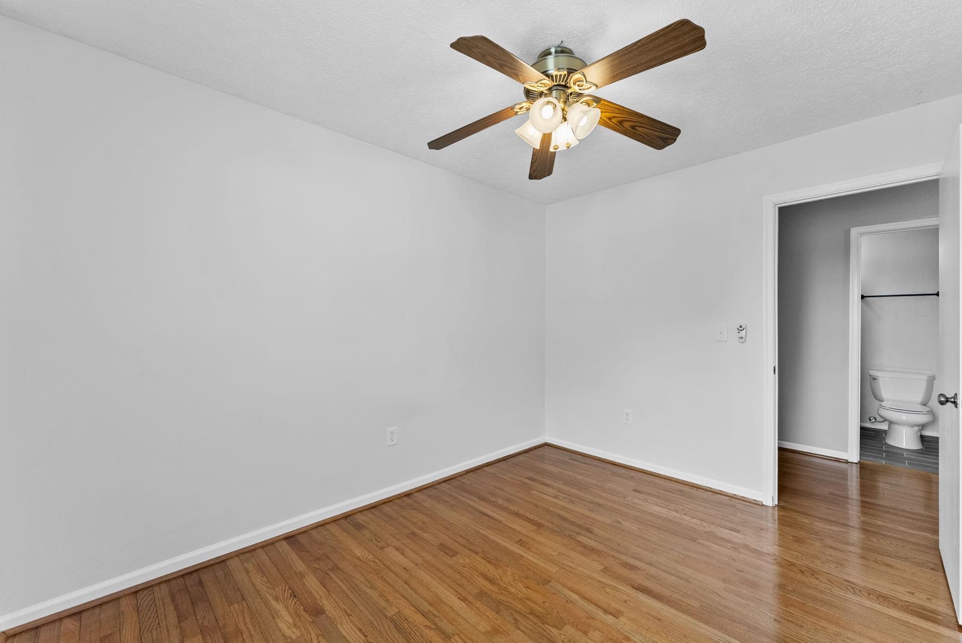 18252 Linton Court photo 23