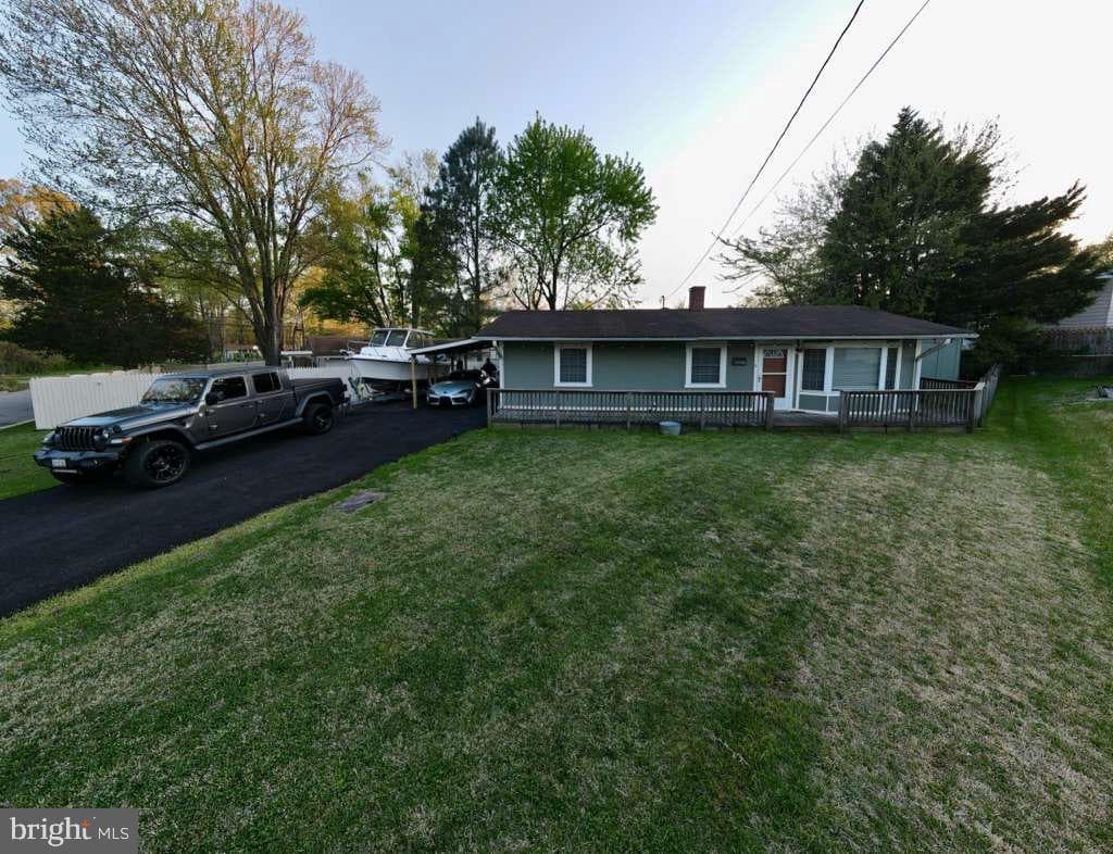 13606 Alexis Court photo 2
