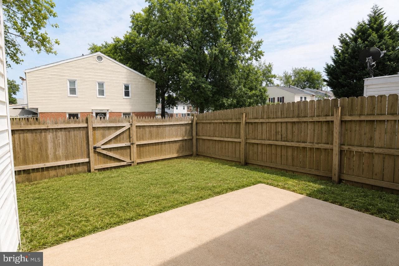 7921 Meadow Court photo 25