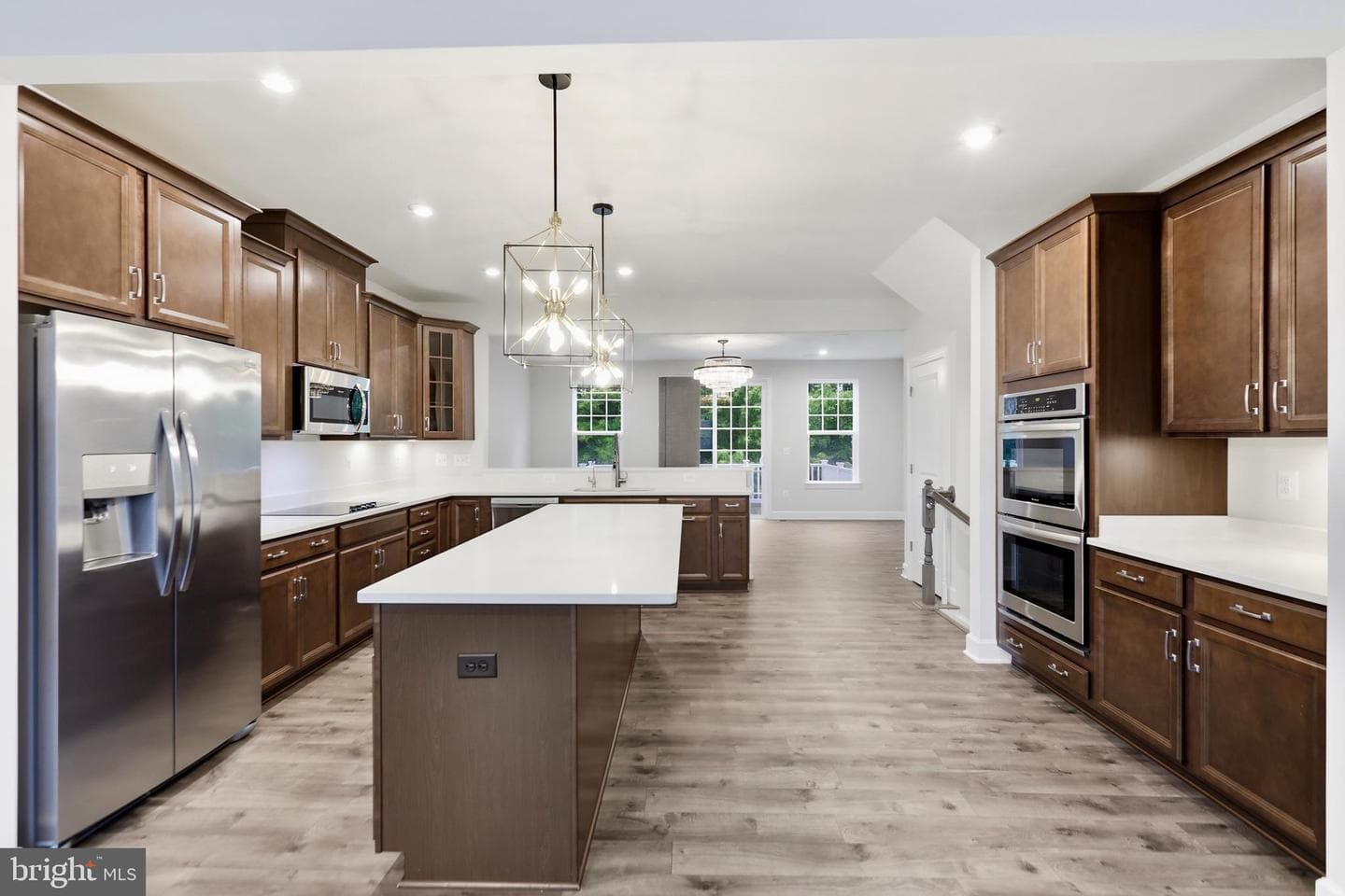 8910 Englewood Farms Drive photo 8