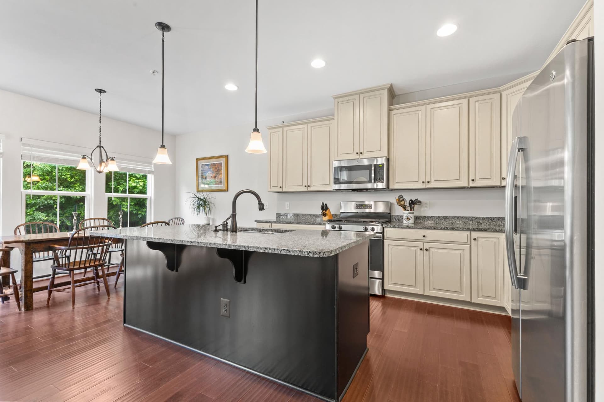 2629 Crossvine Drive photo 3