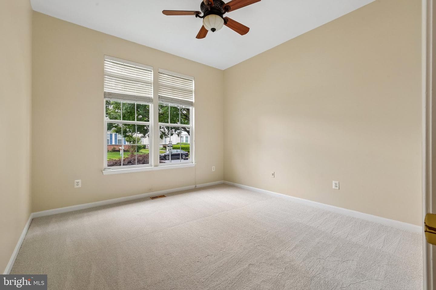 12975 Dunbarton Drive photo 11