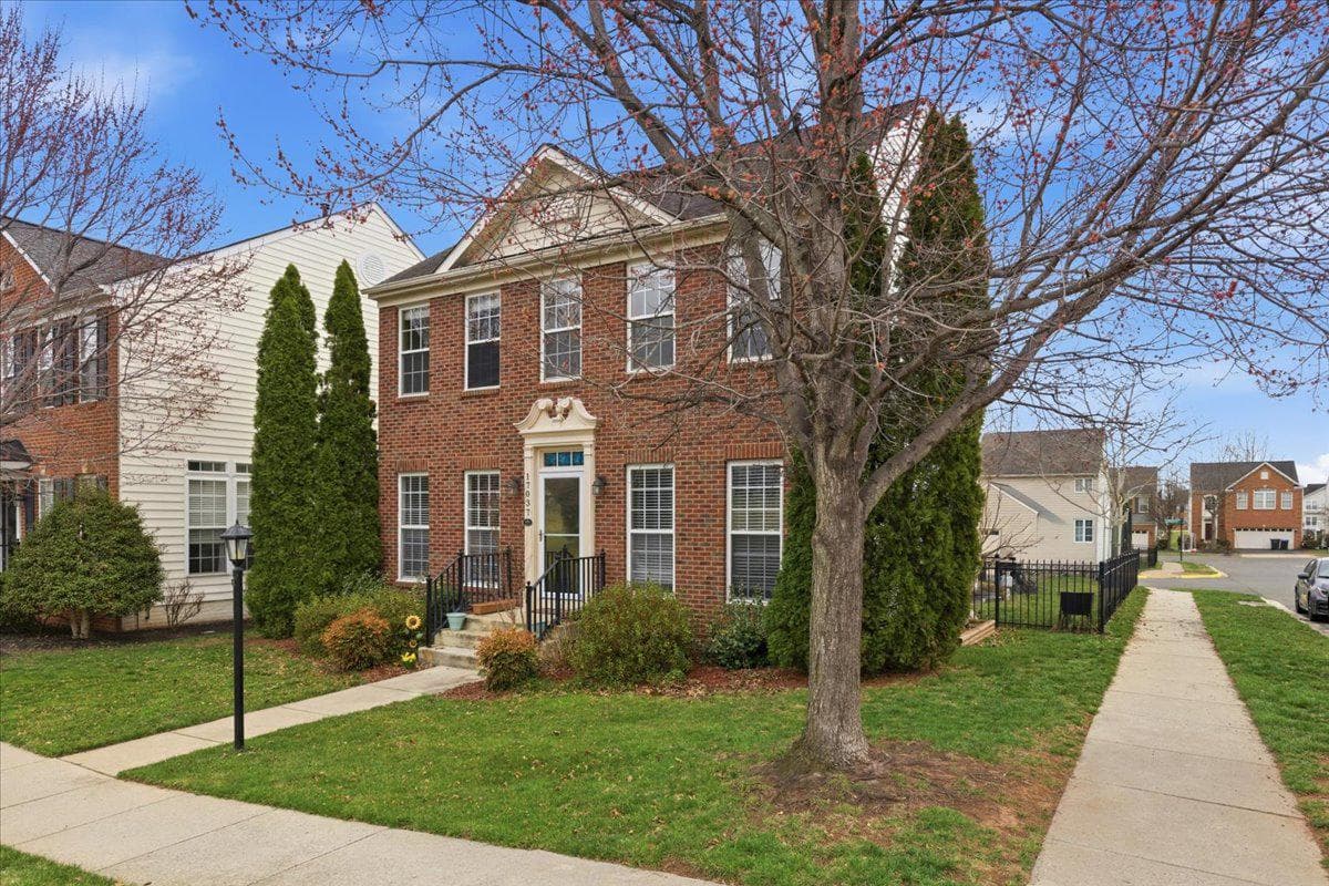 17037 Loftridge Lane photo 4