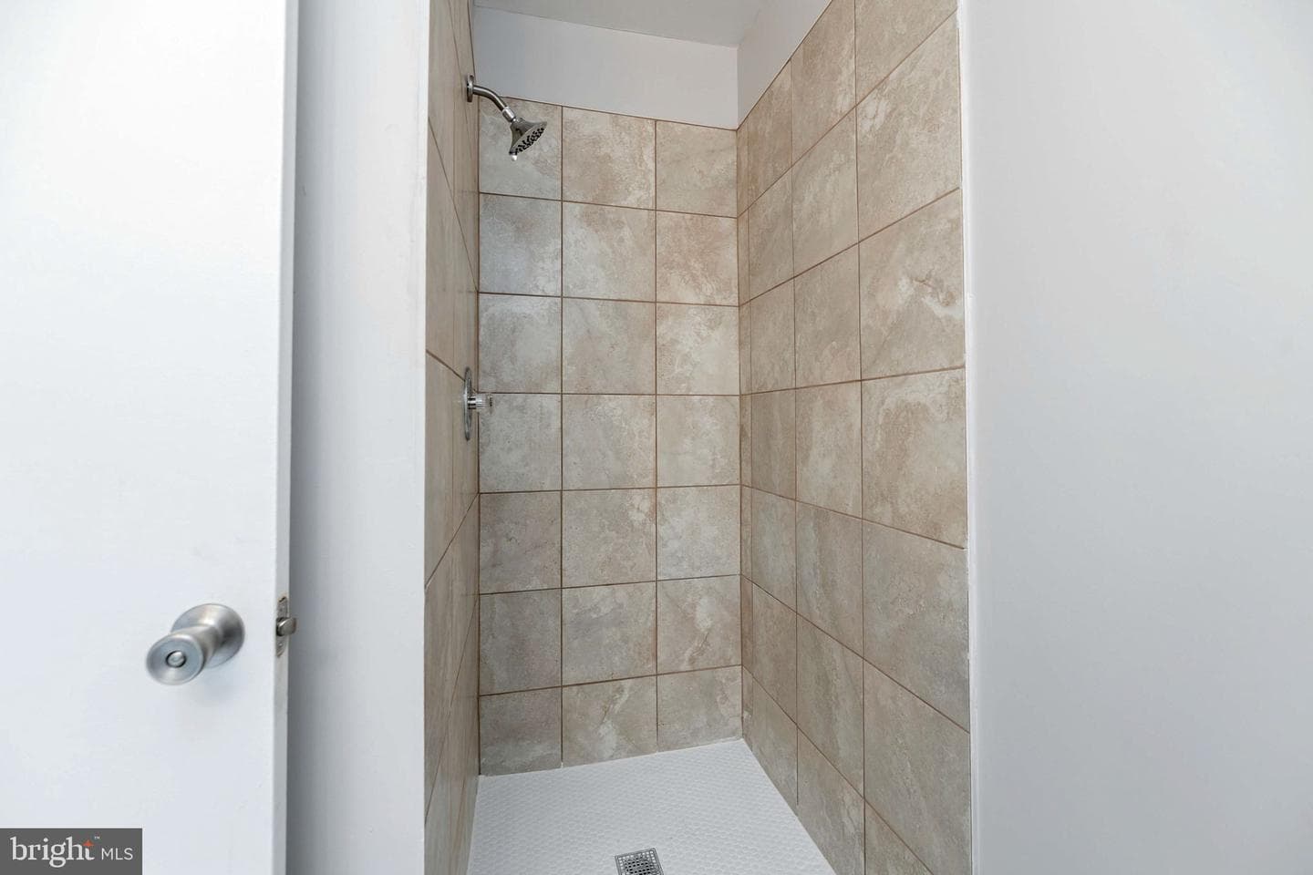 15252 Cloverdale Road photo 21