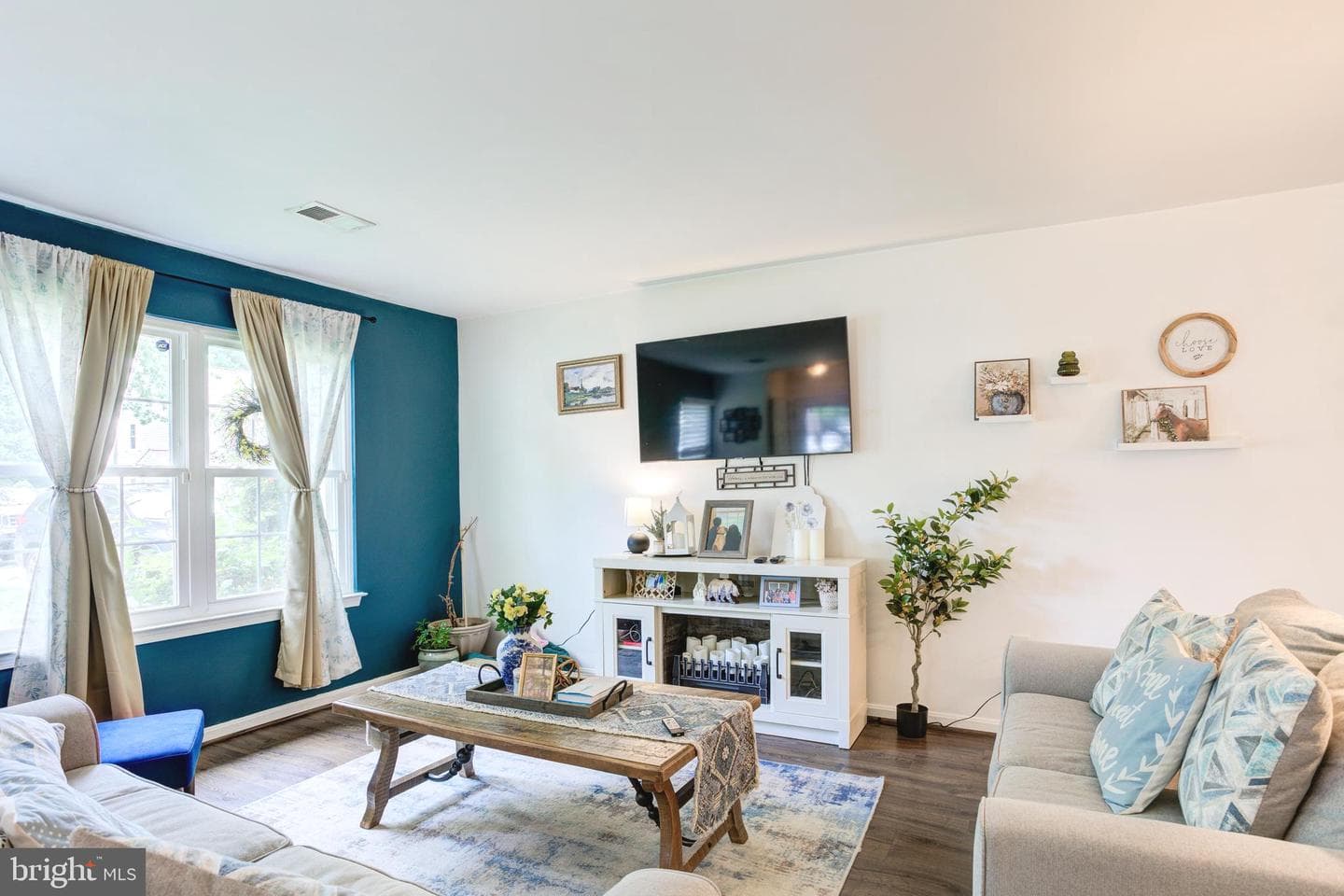 4891 Saltwater Drive photo 4