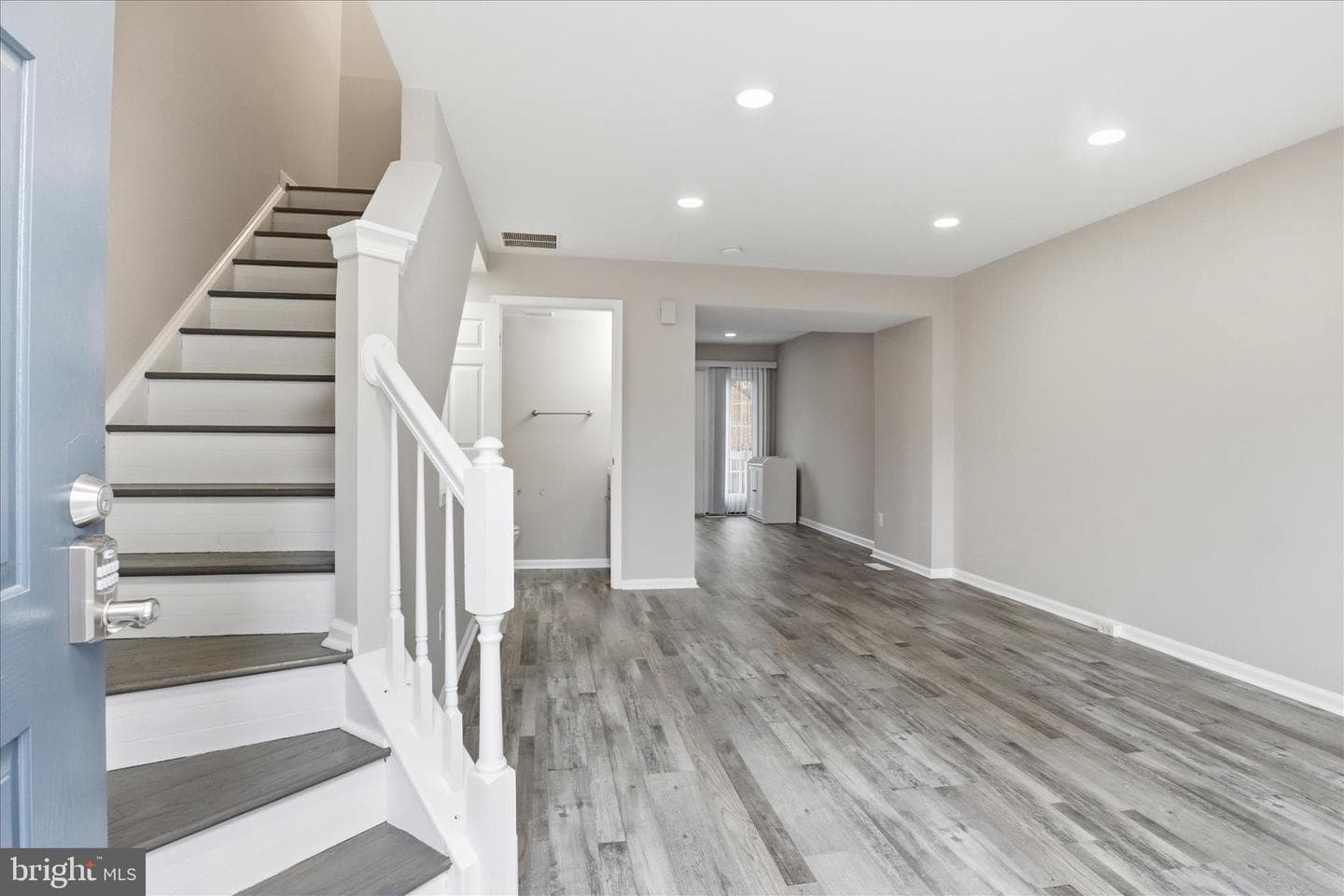 2038 Stargrass Court photo 5