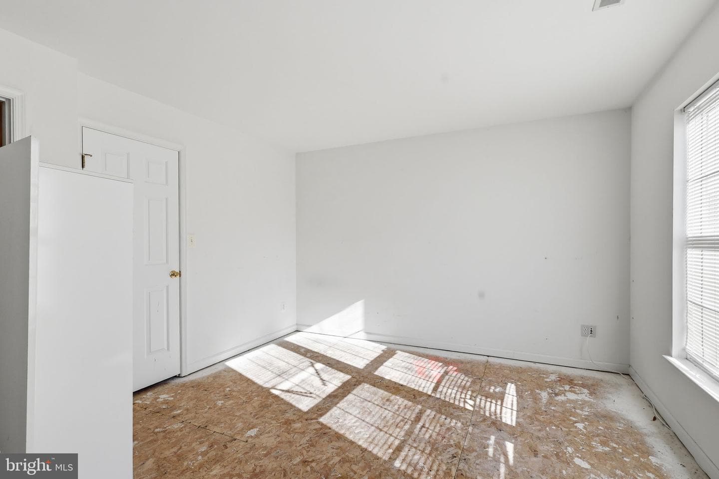 1595 Heron Way photo 28
