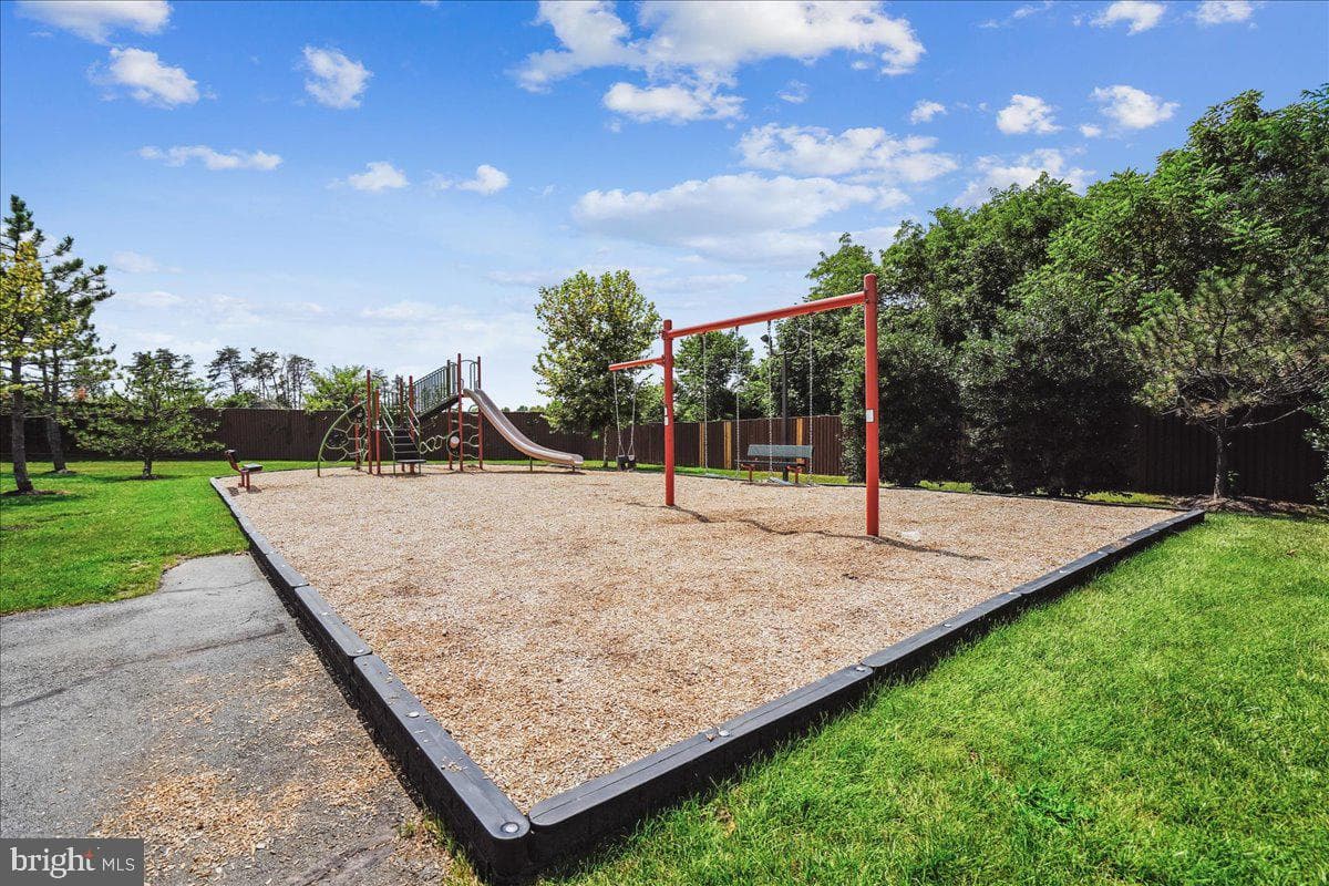 15042 Danehurst Circle photo 37