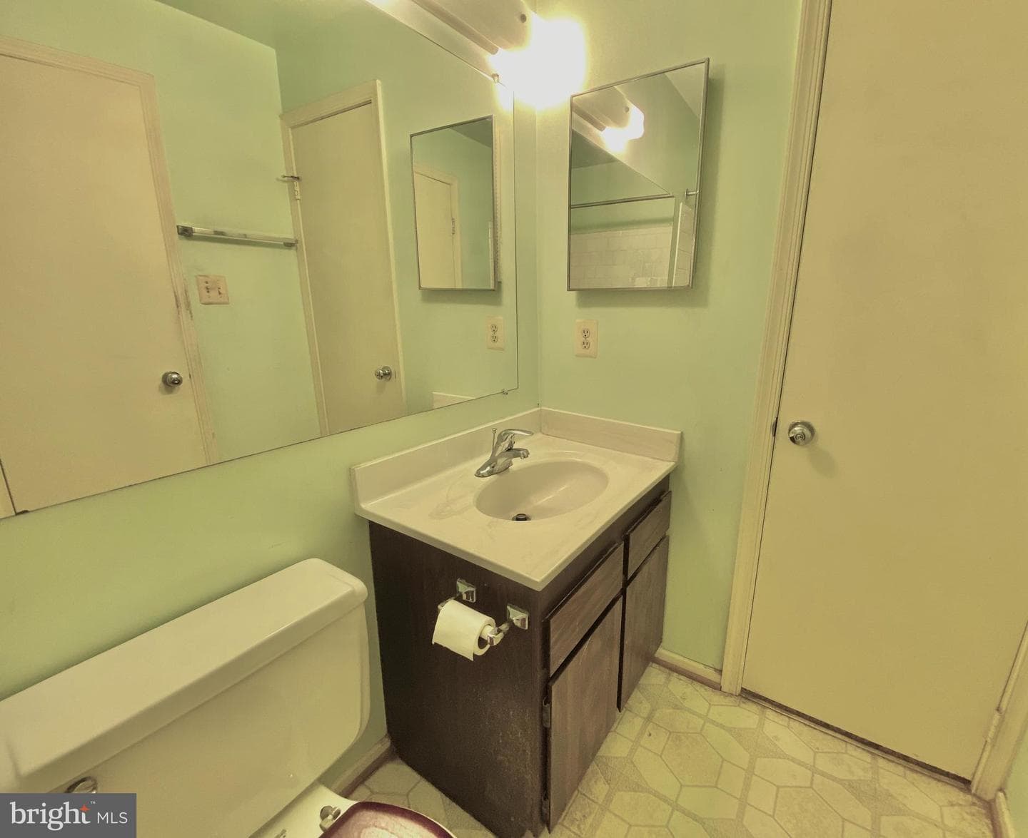 2877 Burgundy Place photo 17
