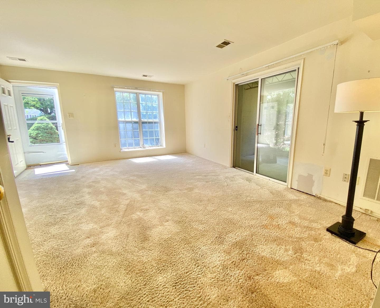2877 Burgundy Place photo 4