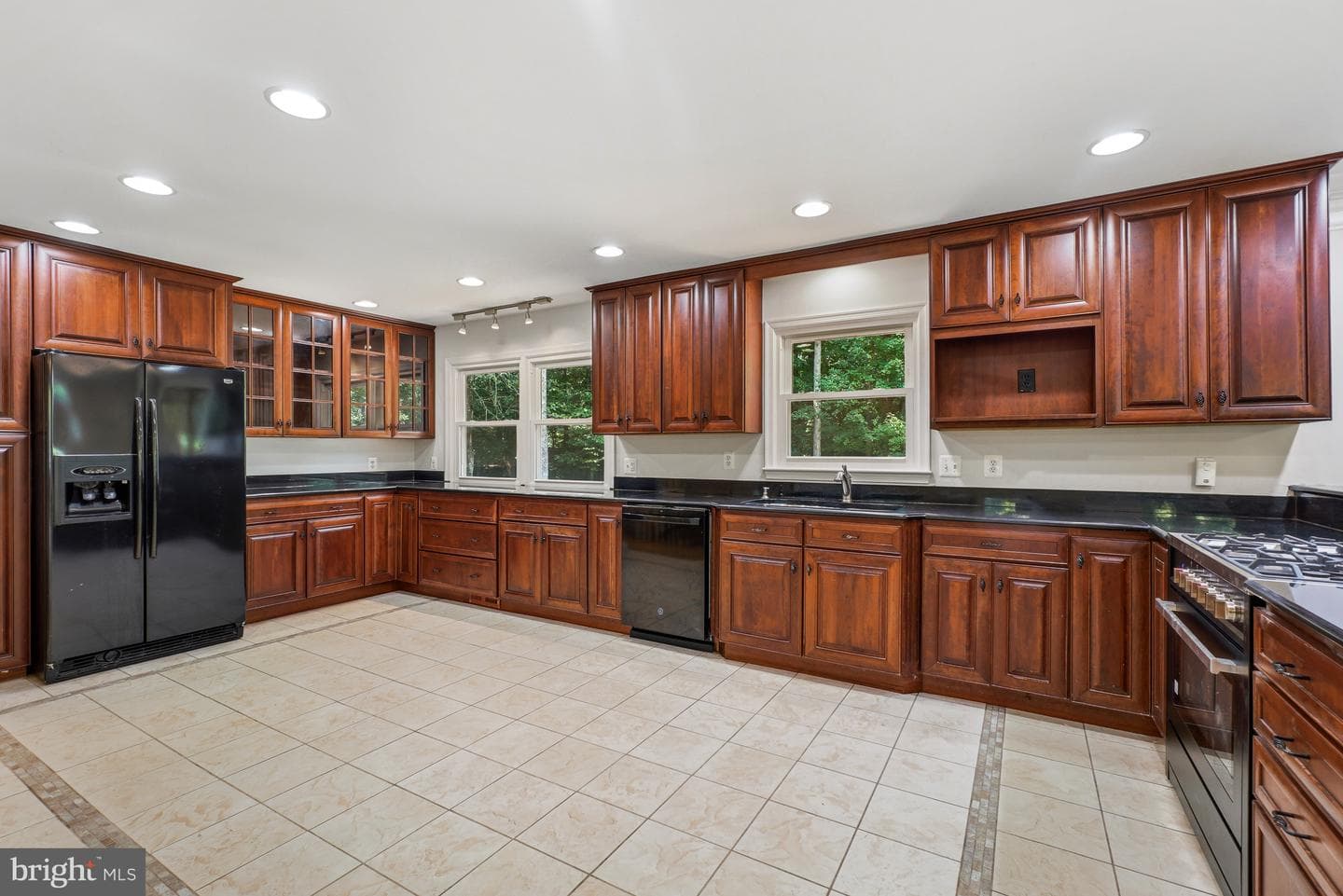 12312 White Eagle Drive photo 16